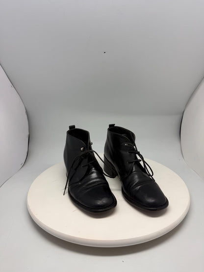 Vintage Black Leather Ankle Boots for Kids — detail