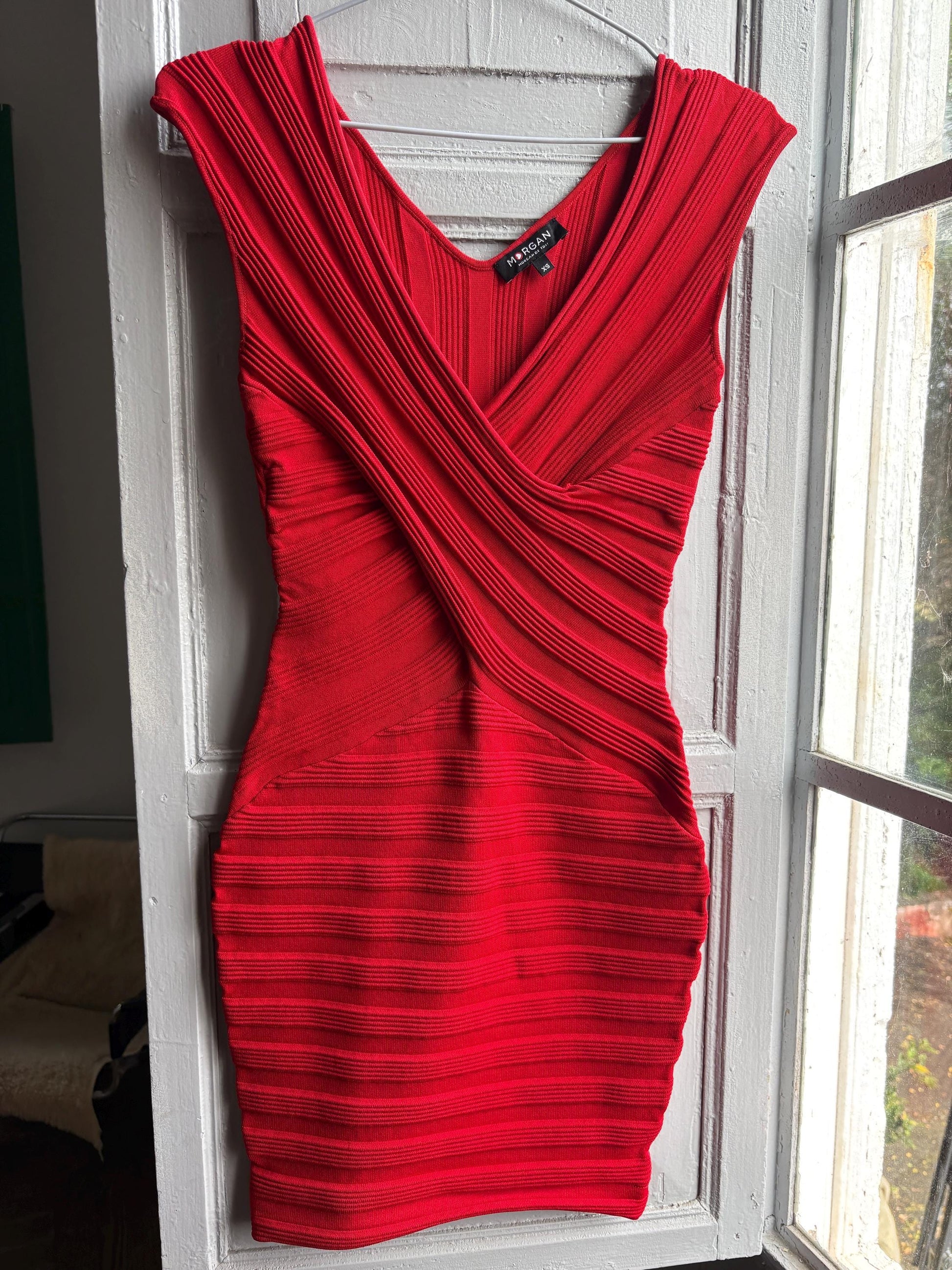 Sexy red bodycon dress, hourglass figure fit, Date night outfit, Valentines dress, XS