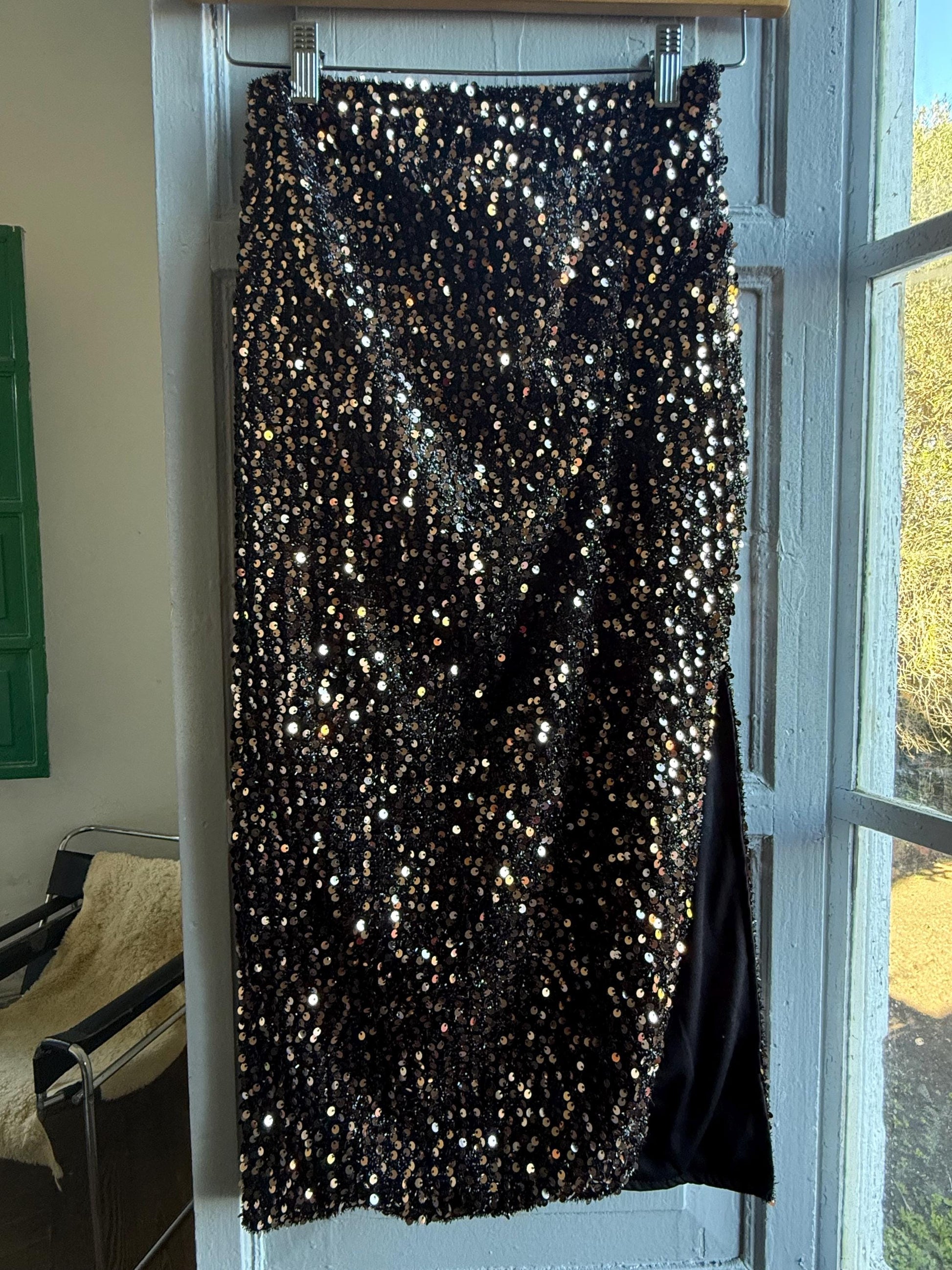 Black sequin skirt with long side slit, New years eve sparkly outfit, holiday party, size XXS