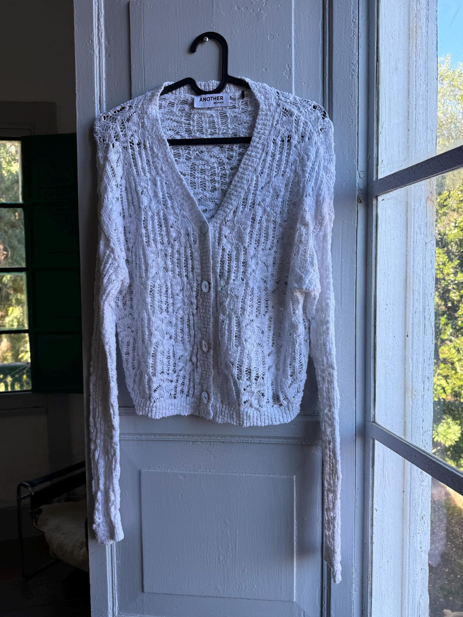 Vintage White Knit Vest With Pearl Buttons — additional view 8