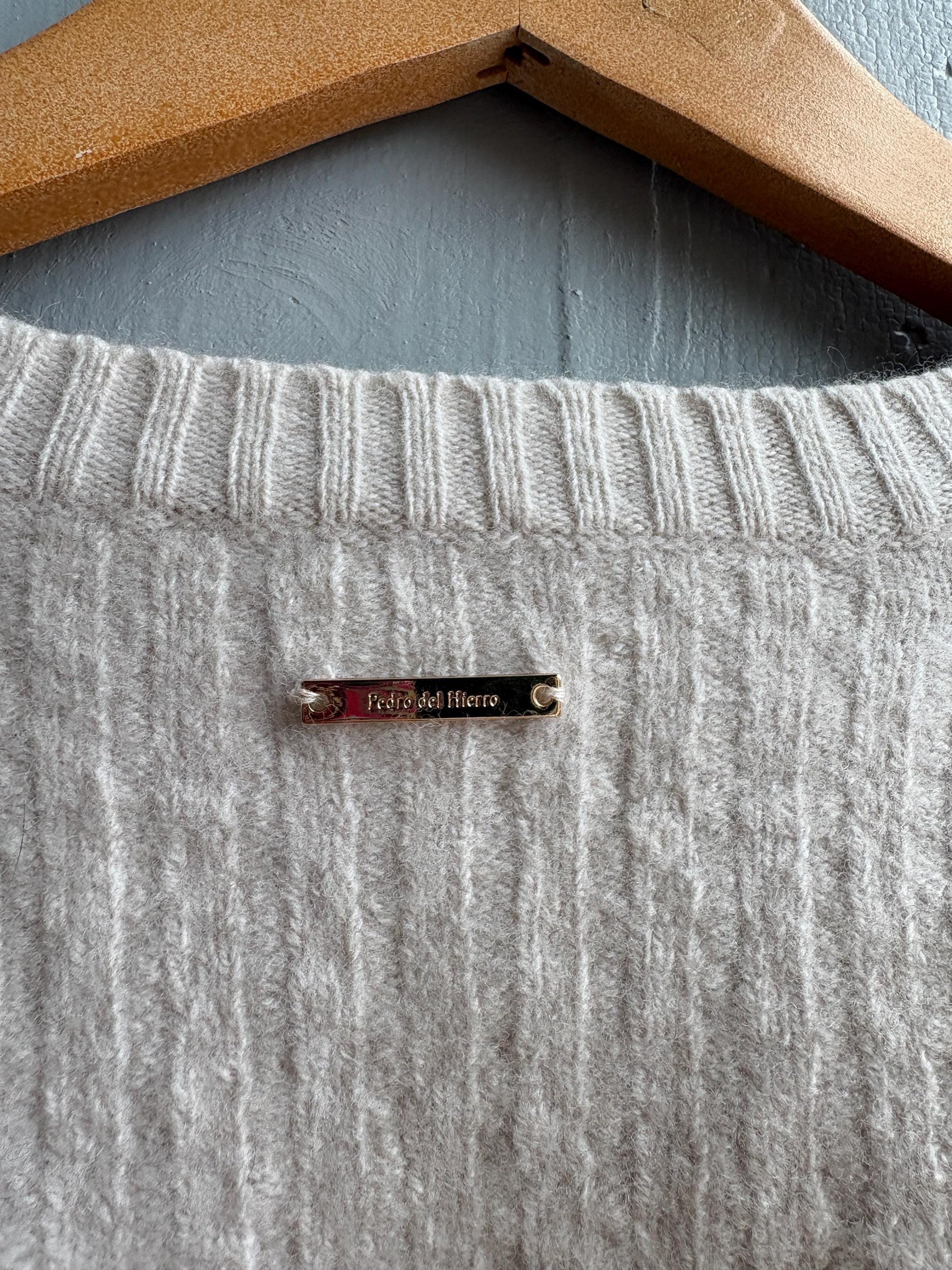 Off-White Cable Knit Wool Jumper for Girls — fabric close-up