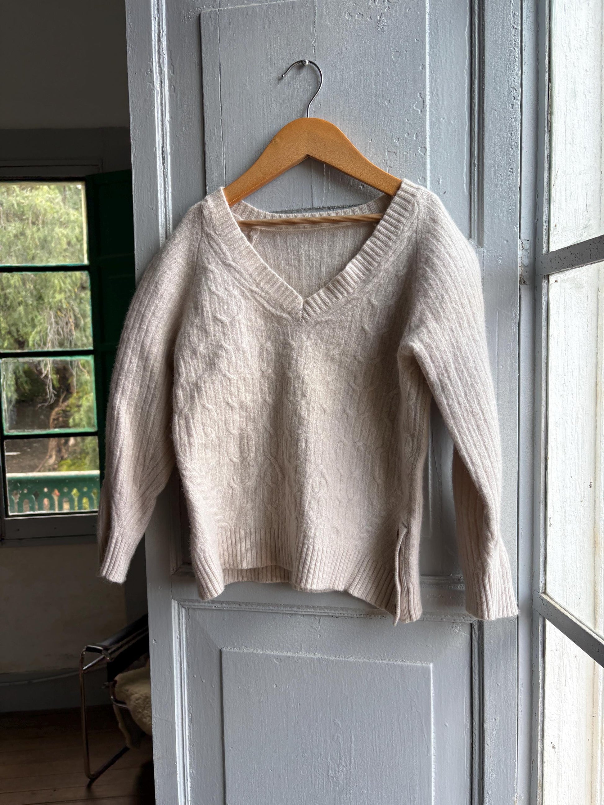 Off-White Cable Knit Wool Jumper for Girls — additional view 8