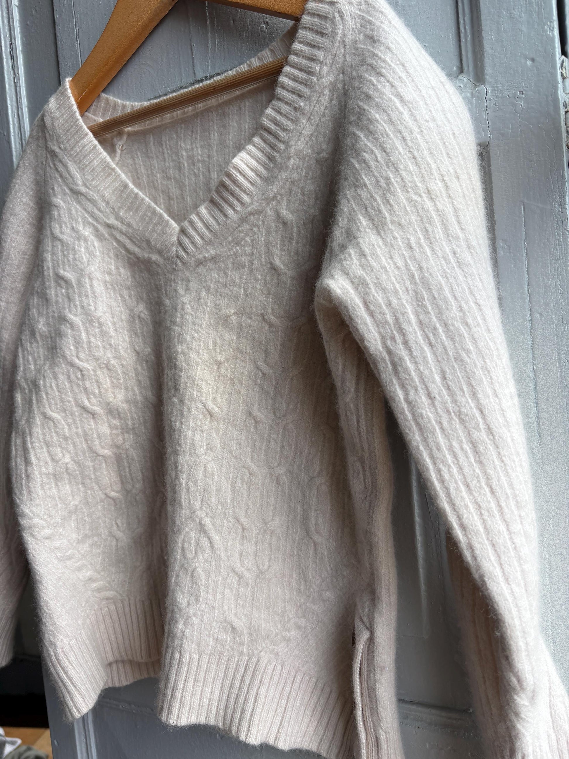 Off-White Cable Knit Wool Jumper for Girls — additional view 10