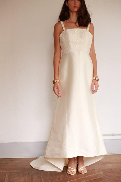 Lace Satin Vintage St. Patrick Wedding Dress — additional view 6
