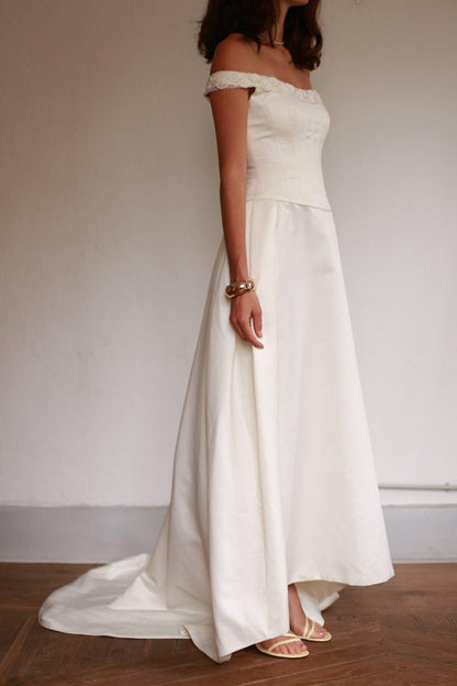 Ivory Lace Detail A-Line Wedding Dress — fabric close-up