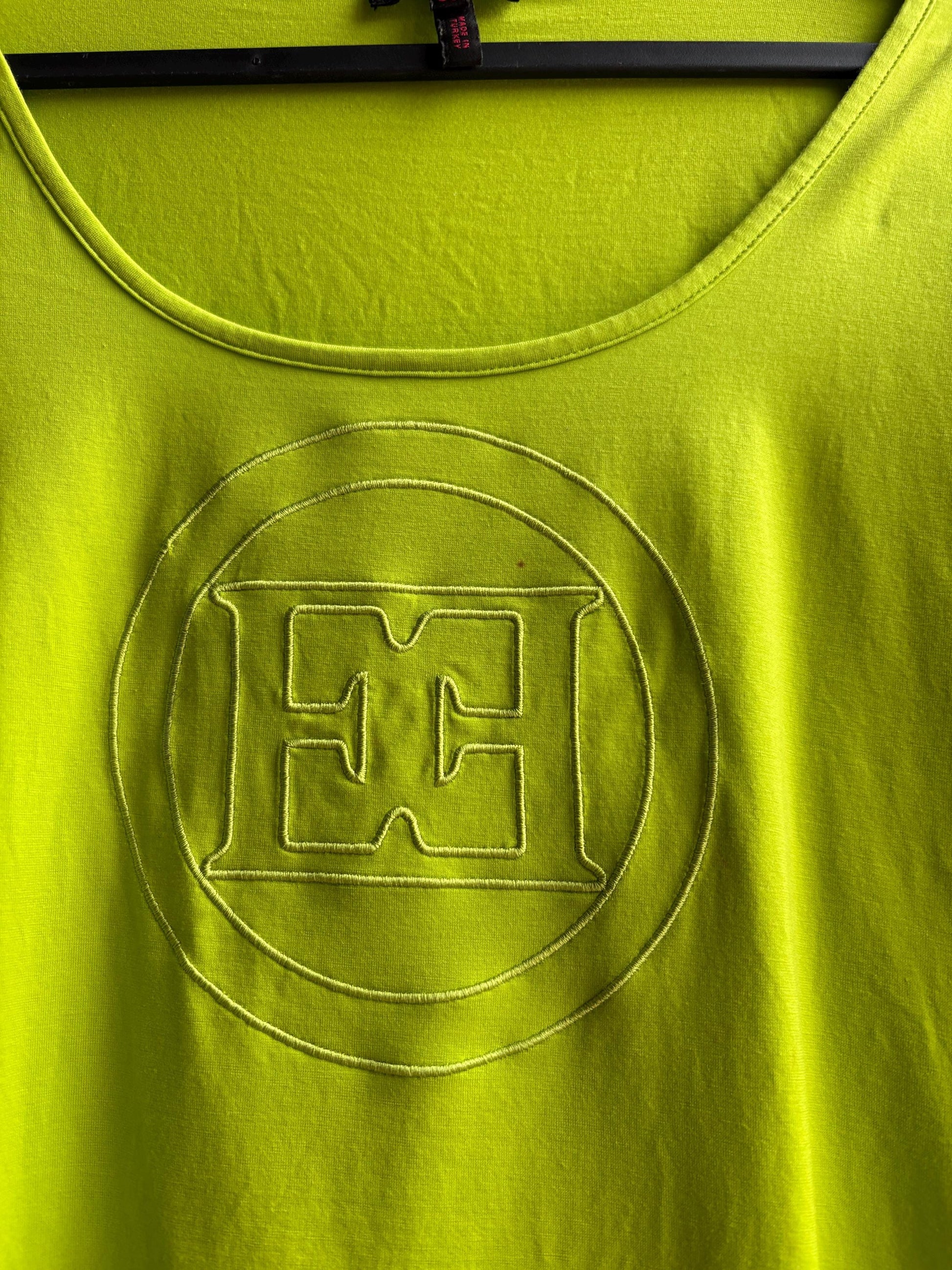 Vintage Escada Green Scoop Neck Tee — additional view 11