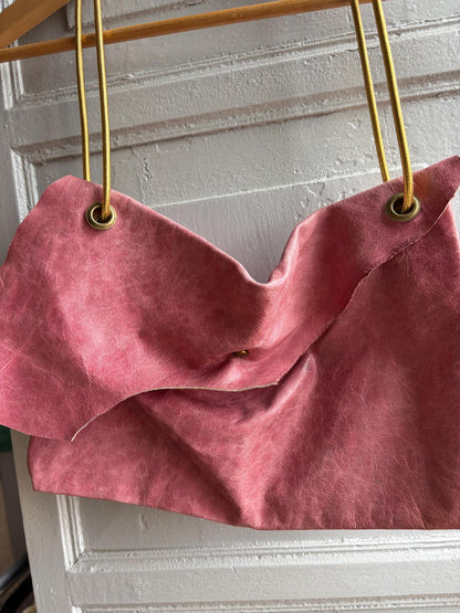 Vintage Pink Slouchy Handbag with Gold Strap — additional view 9