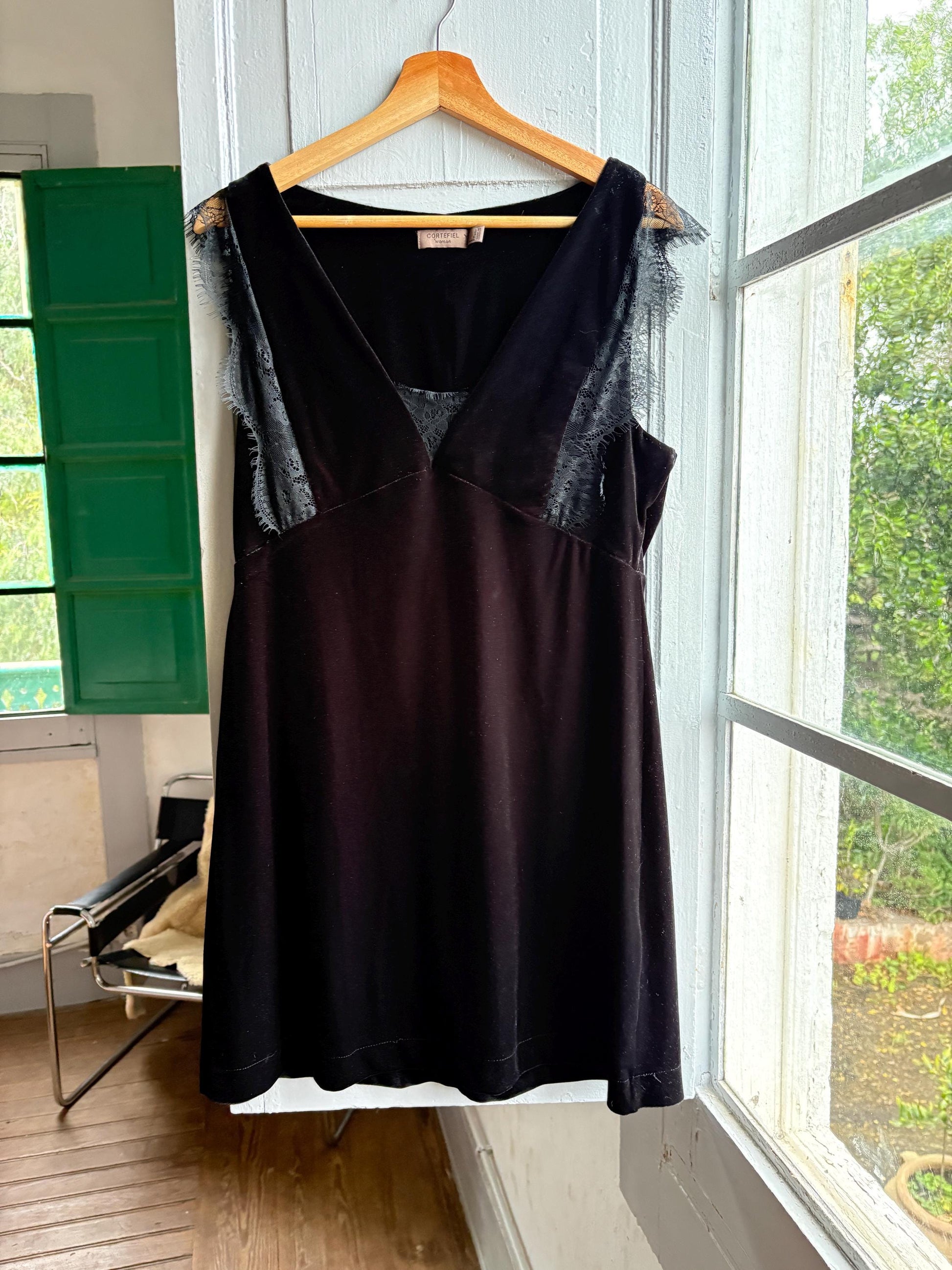 Black velvet a-line dress, Simple black short formal dress, Size L - UK 12