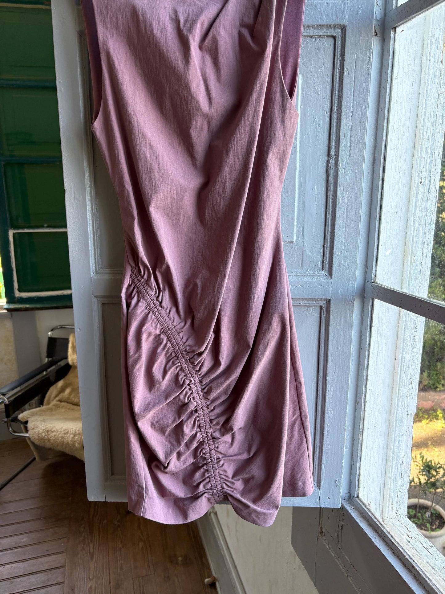Dusty pink dress with deep open back, Sexy hourglass figure mini.