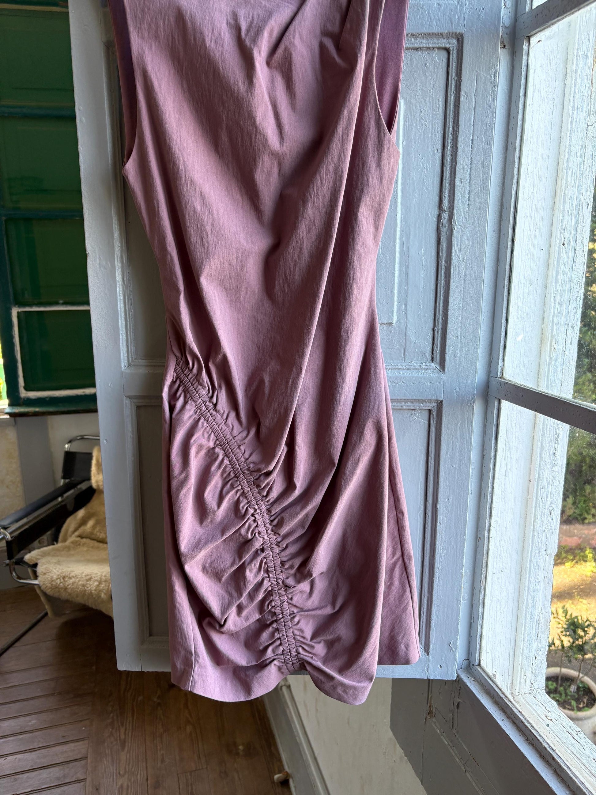 Dusty pink dress with deep open back, Sexy hourglass figure mini.