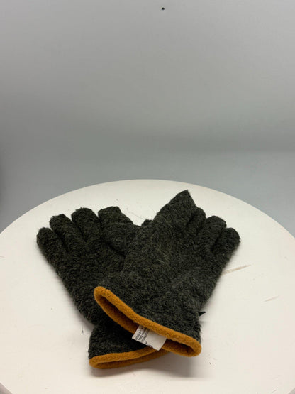 Dark Grey Wool Gloves With Rabbit Silk Blend — detail