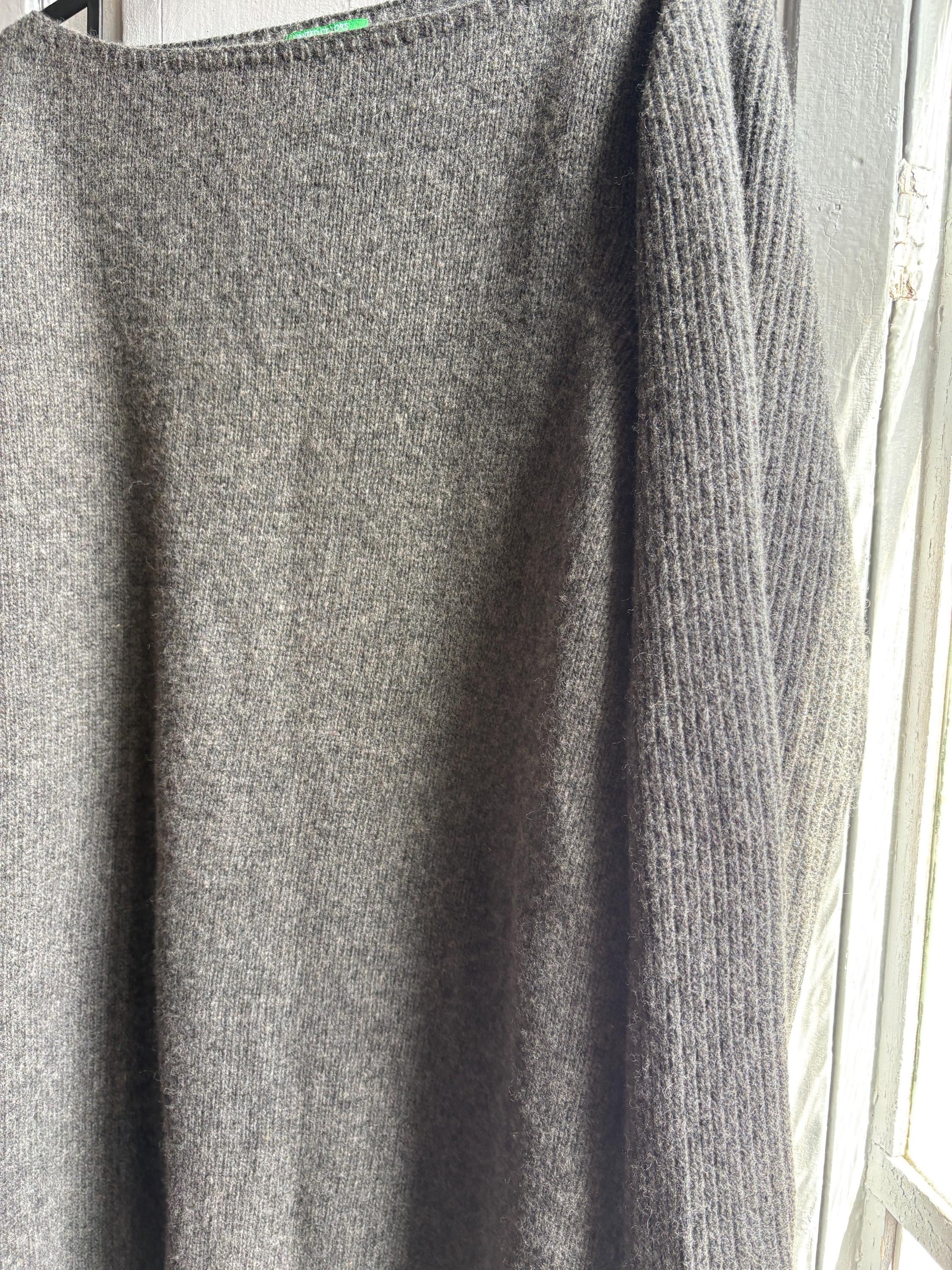 Dark Grey Wool Sweater With Ribbed Cuffs — additional view 7