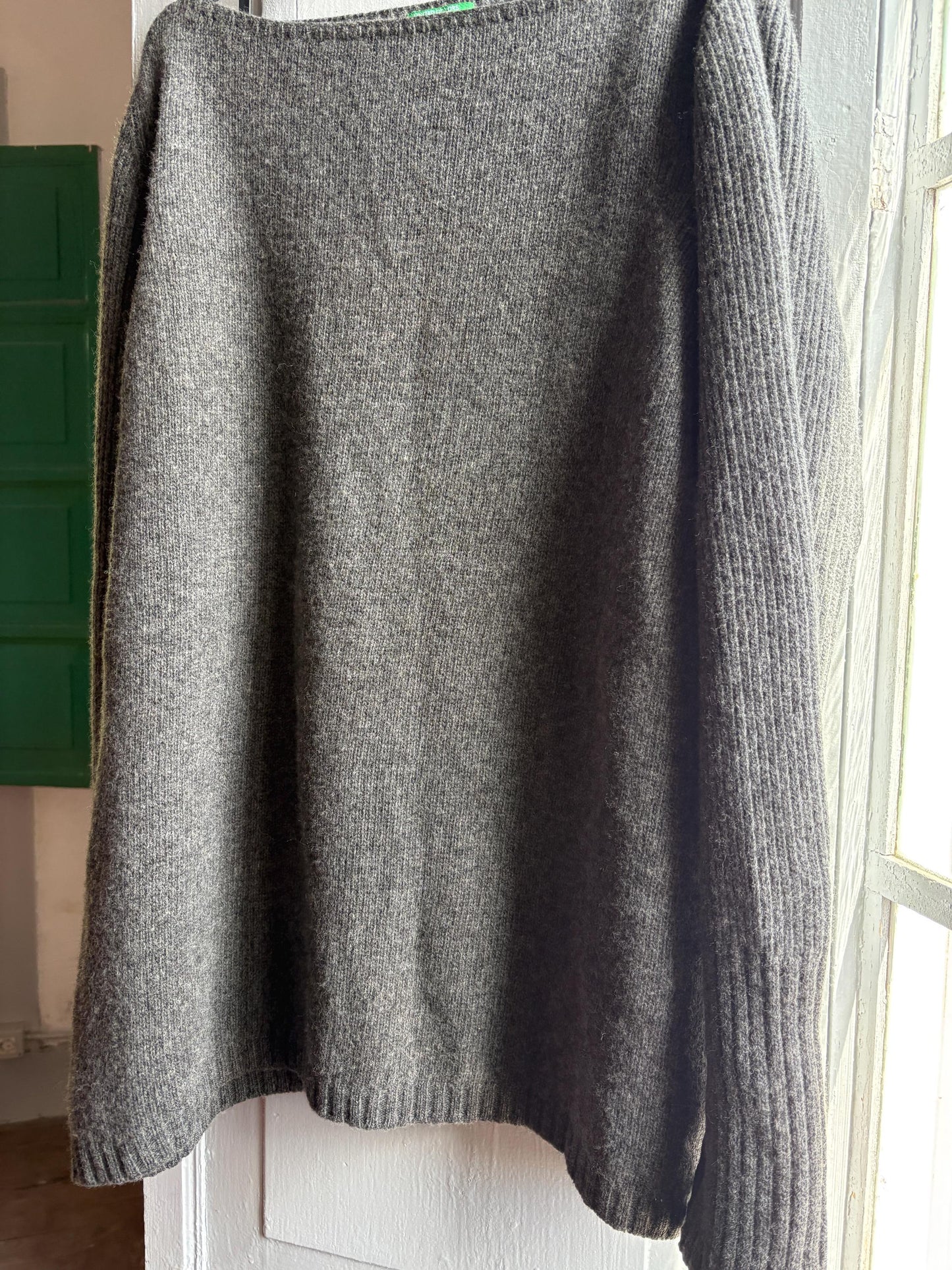 Dark Grey Wool Sweater With Ribbed Cuffs — additional view 8