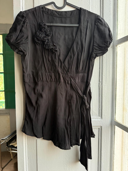 Black V-Neck Summer Camisole With Highlighted Waistline — additional view 7