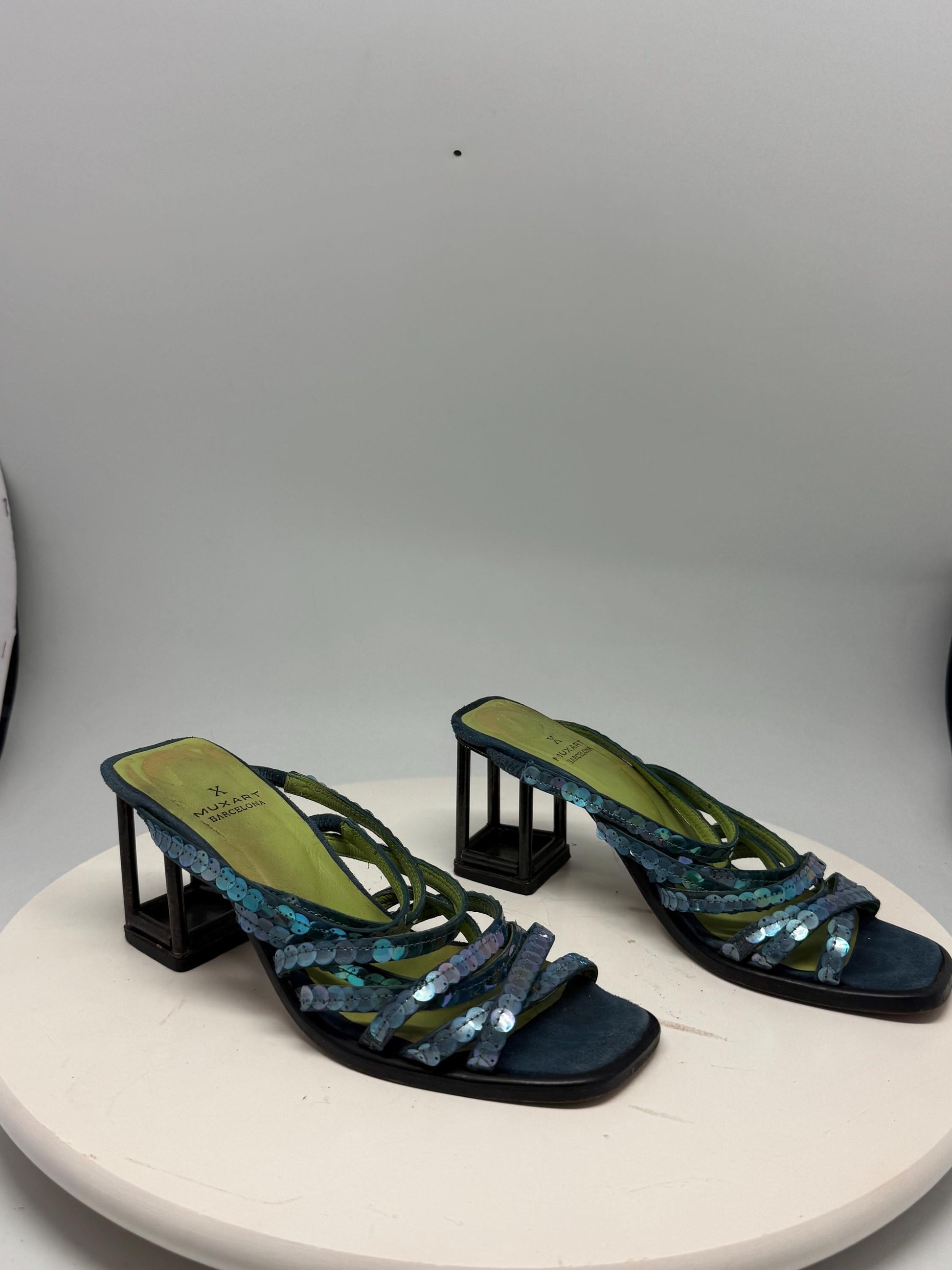 Barcelona Blue Green Leather Heels — detail