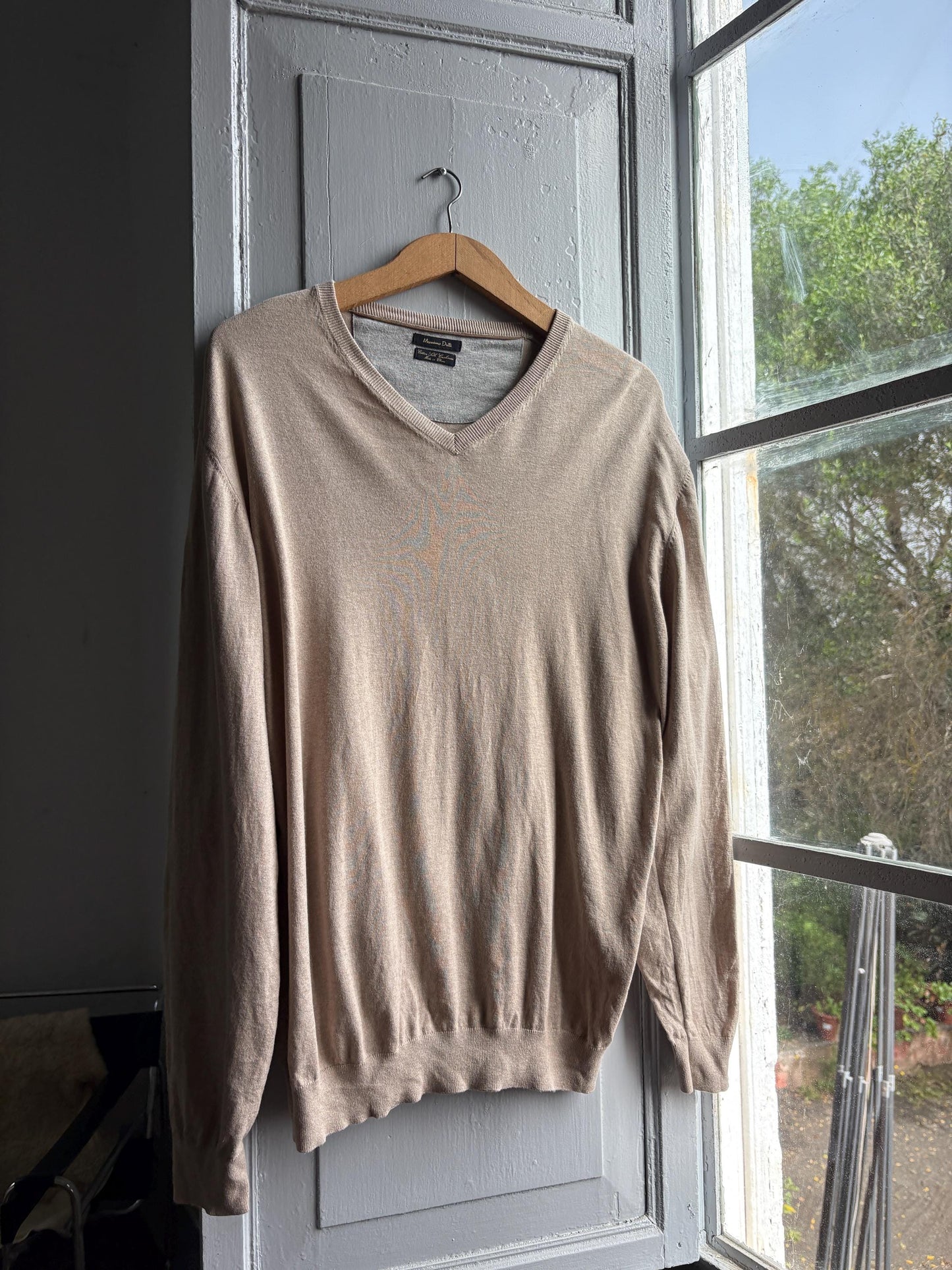 Light Beige Cotton-Silk-Cashmere V-Neck Jumper — back view