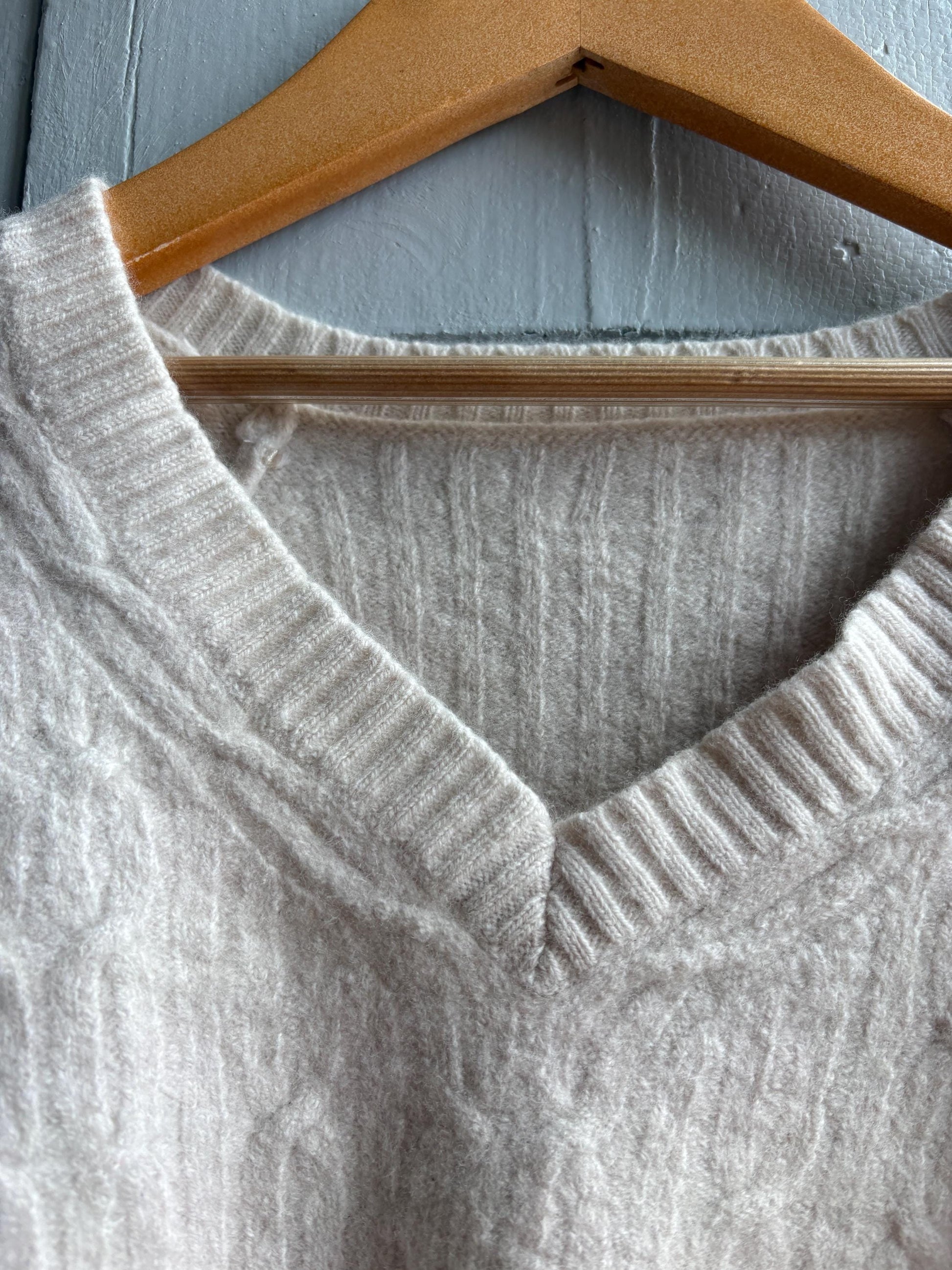 Off-White Cable Knit Wool Jumper for Girls — additional view 6