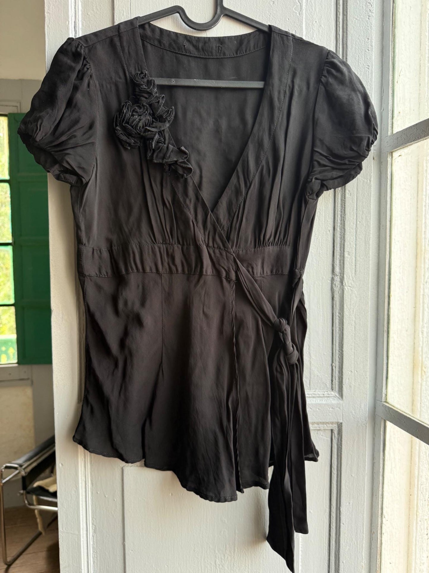 Black V-Neck Waistline Blouse for Women — detail