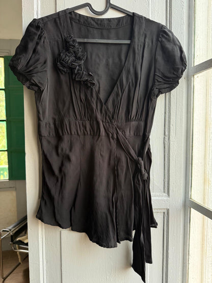 Black V-Neck Waistline Blouse for Women — detail