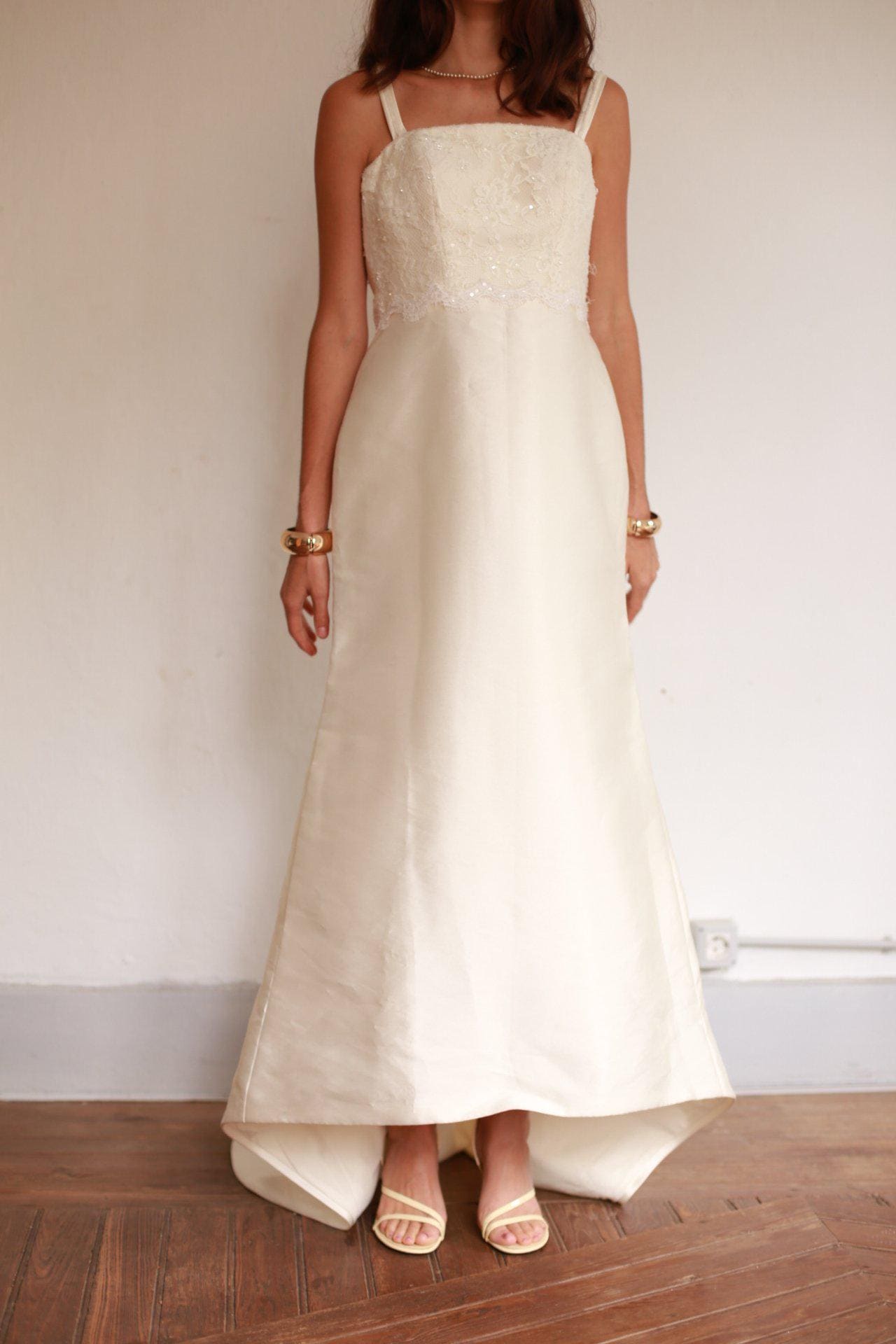 Lace Satin Vintage St. Patrick Wedding Dress — additional view 8