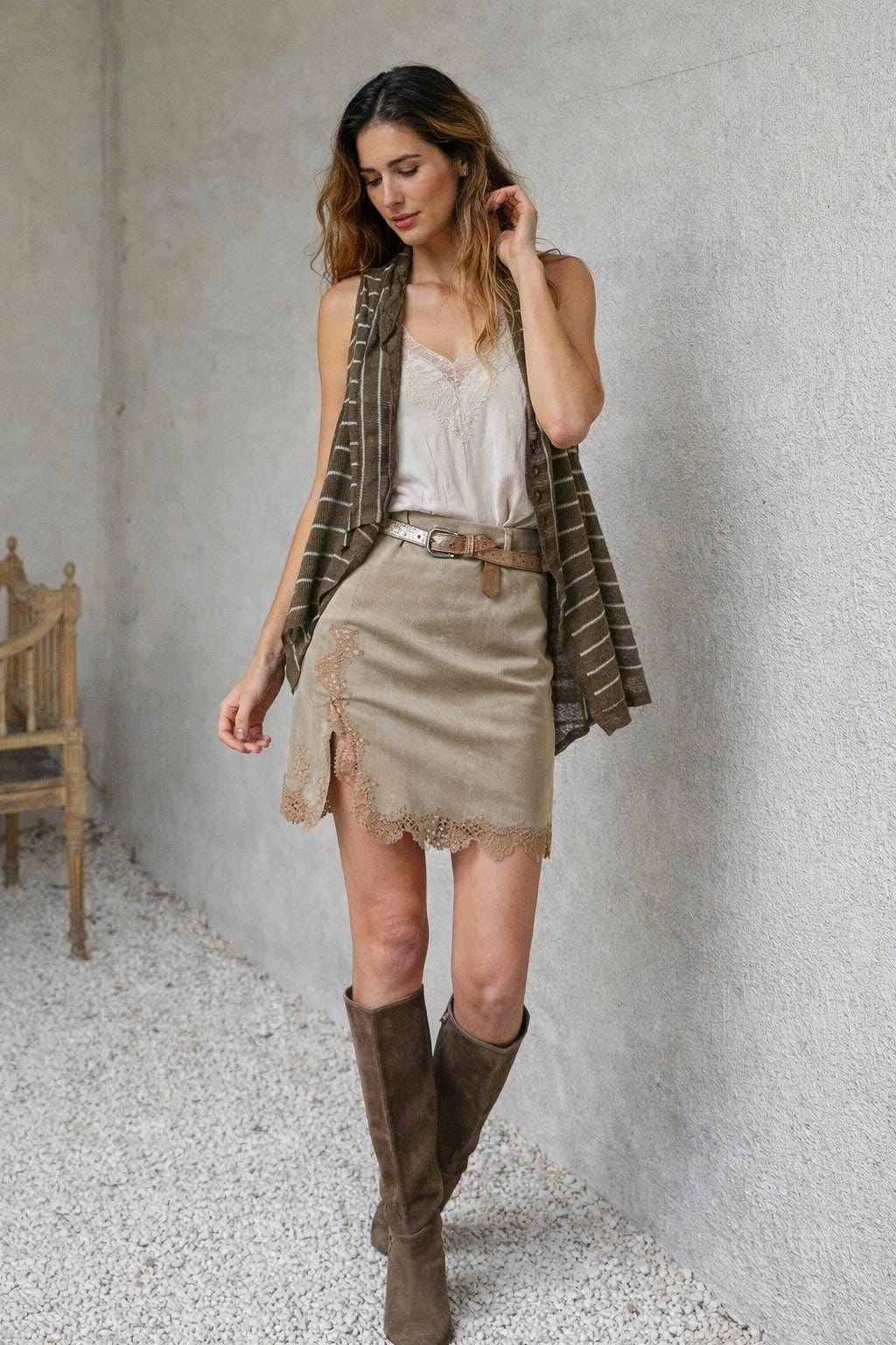 Elegant Striped Sleeveless Bolero Vest