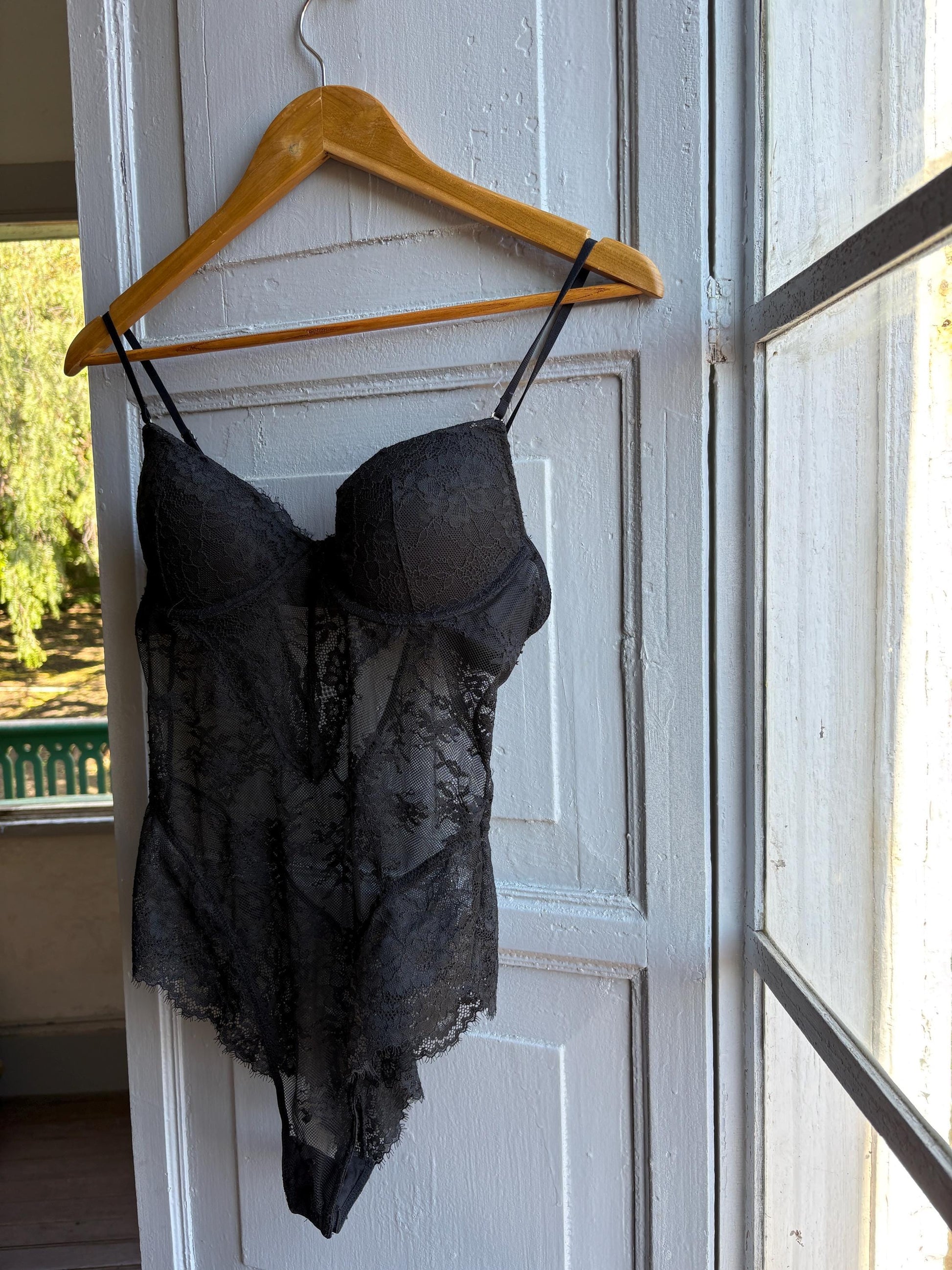 Vintage Black Lace Bodysuit with Structured Cups — additional view 7