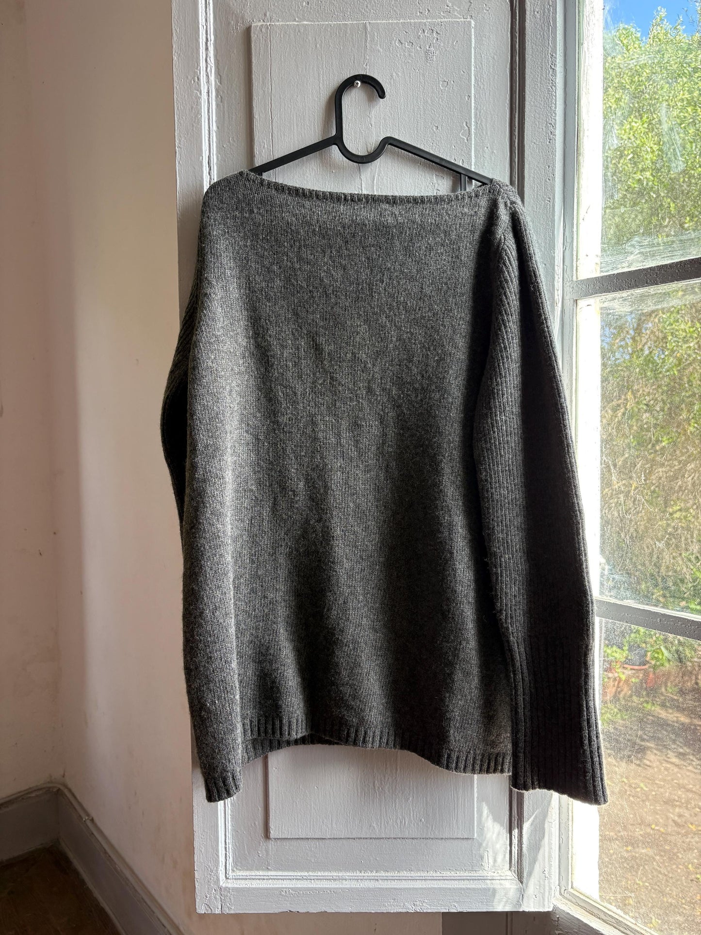 Dark Grey Wool Sweater With Ribbed Cuffs — additional view 9