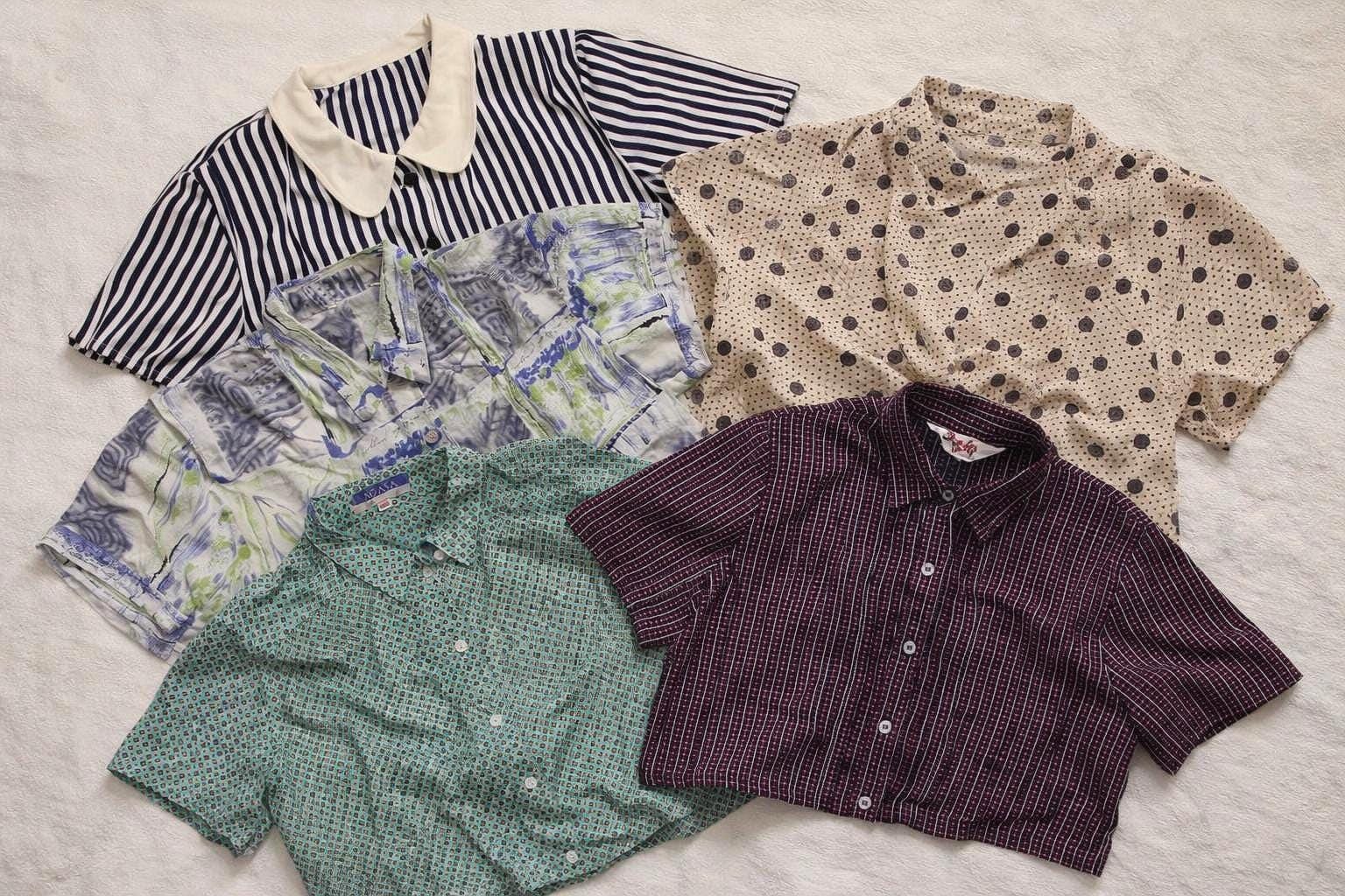 Vintage Y2K Cropped Button-Up Blouse — detail
