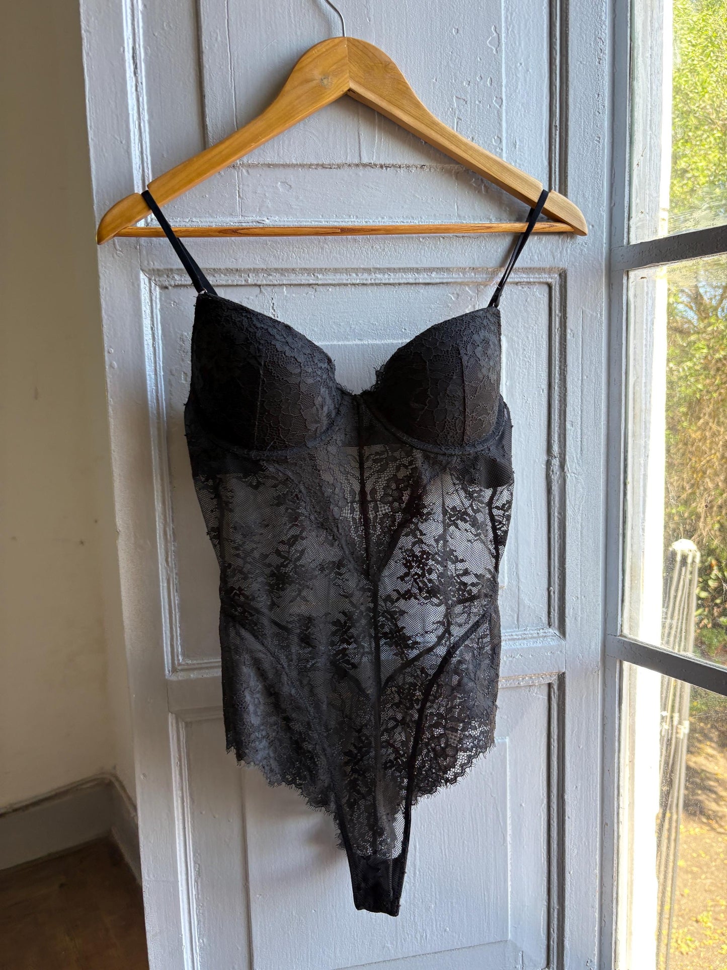 Vintage Black Lace Bodysuit with Structured Cups — additional view 6
