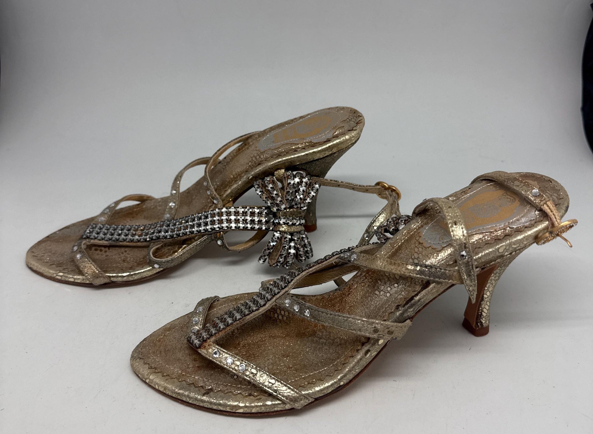 Belen Doñate Handmade Gold Leather Heels — additional view 8