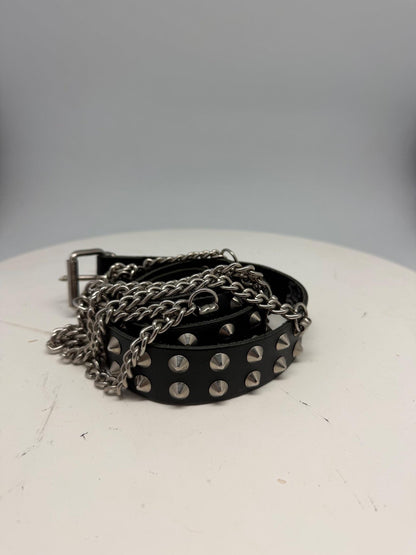 Gothic Black Leather Belt With Silver Studs — detail