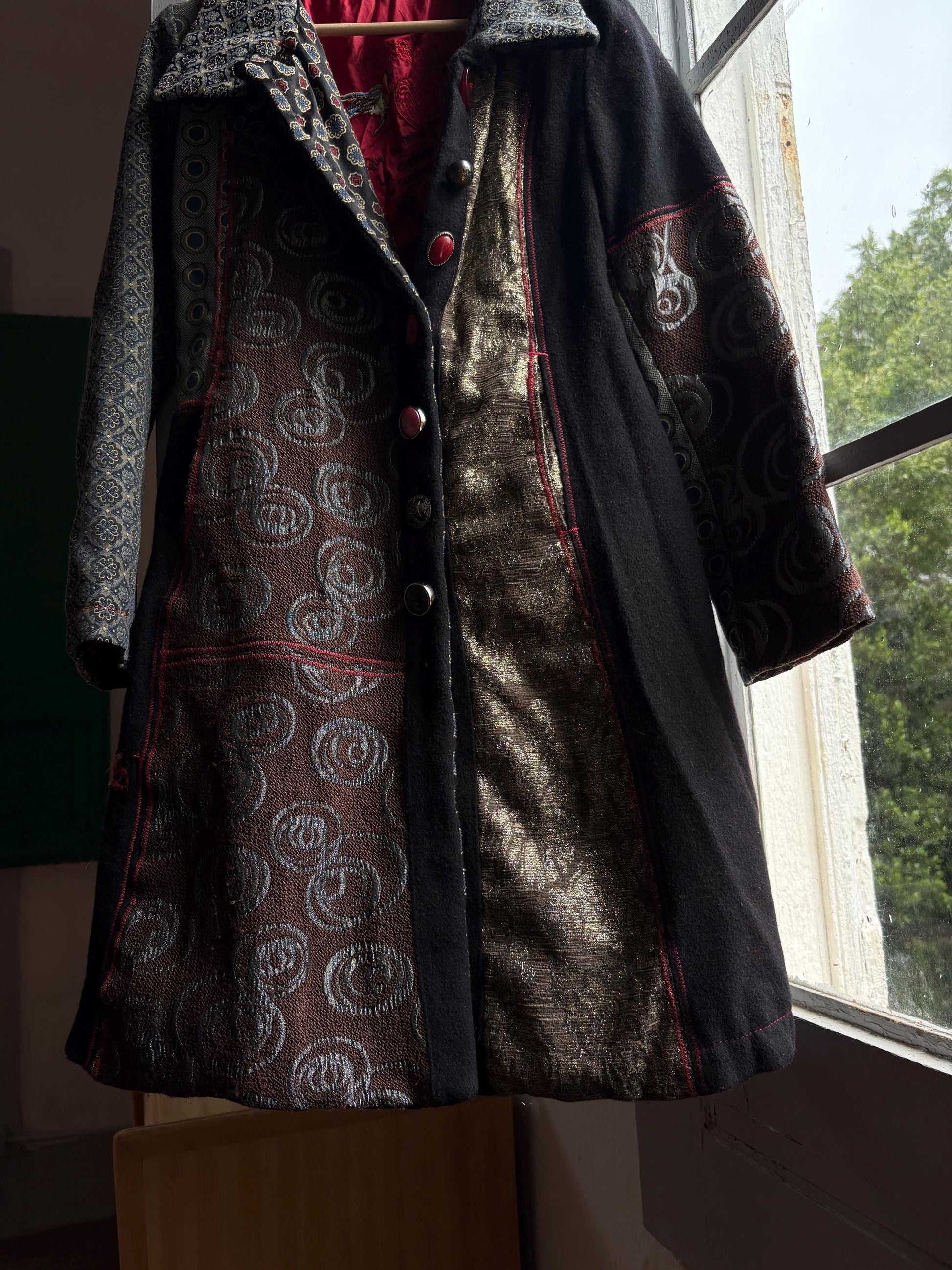 Eclectic Black And Gold Wool Midi Coat — detail