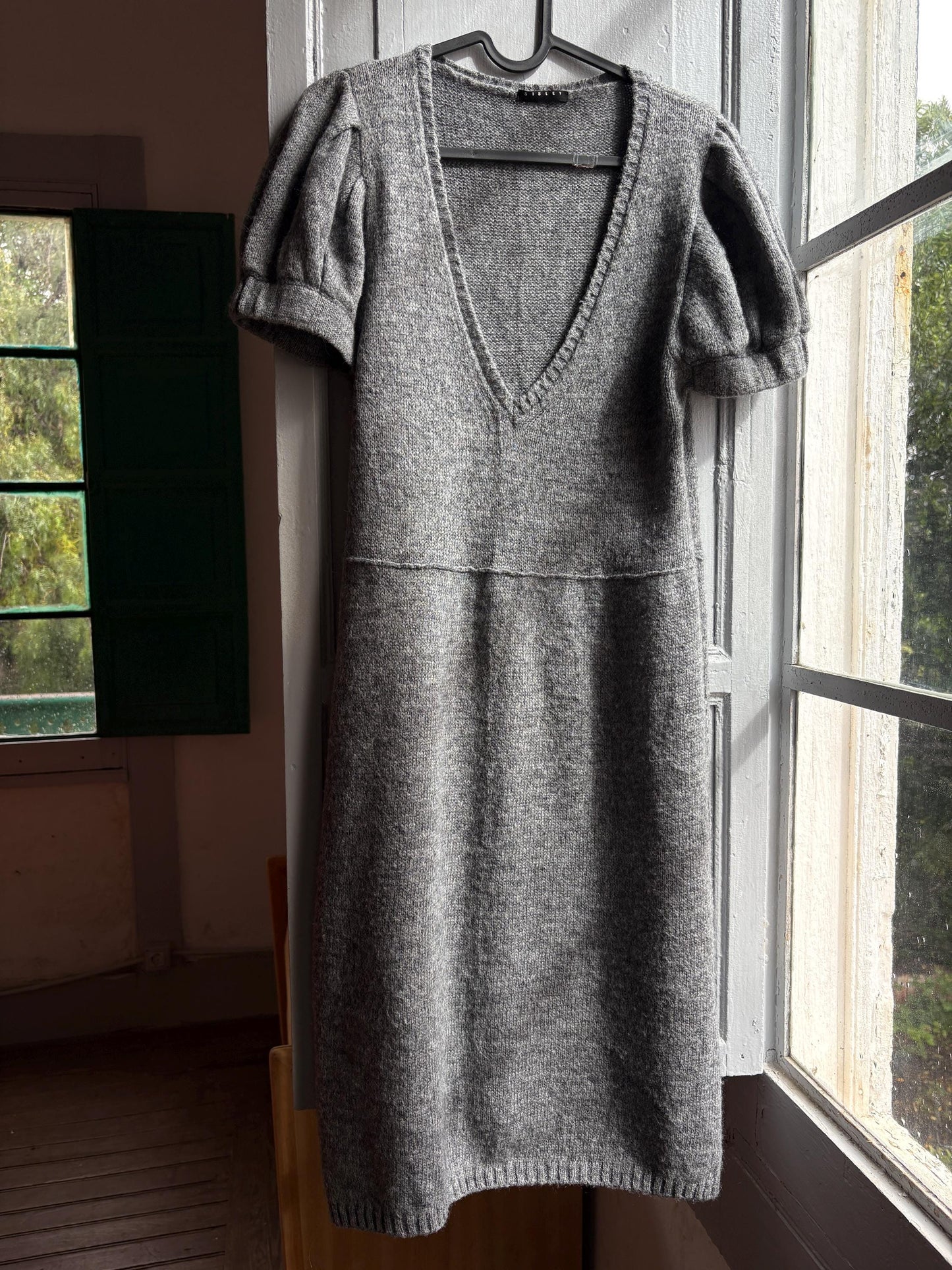 Luxe grey knitted wool dress with v neck, Soft midi winter dress, Secondhand sustainable woman fashion