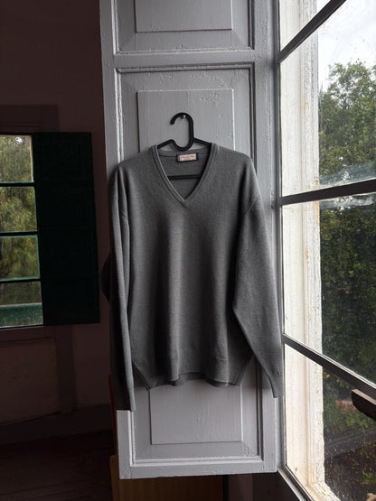 Vintage Grey V-Neck Wool Blend Sweater — additional view 11