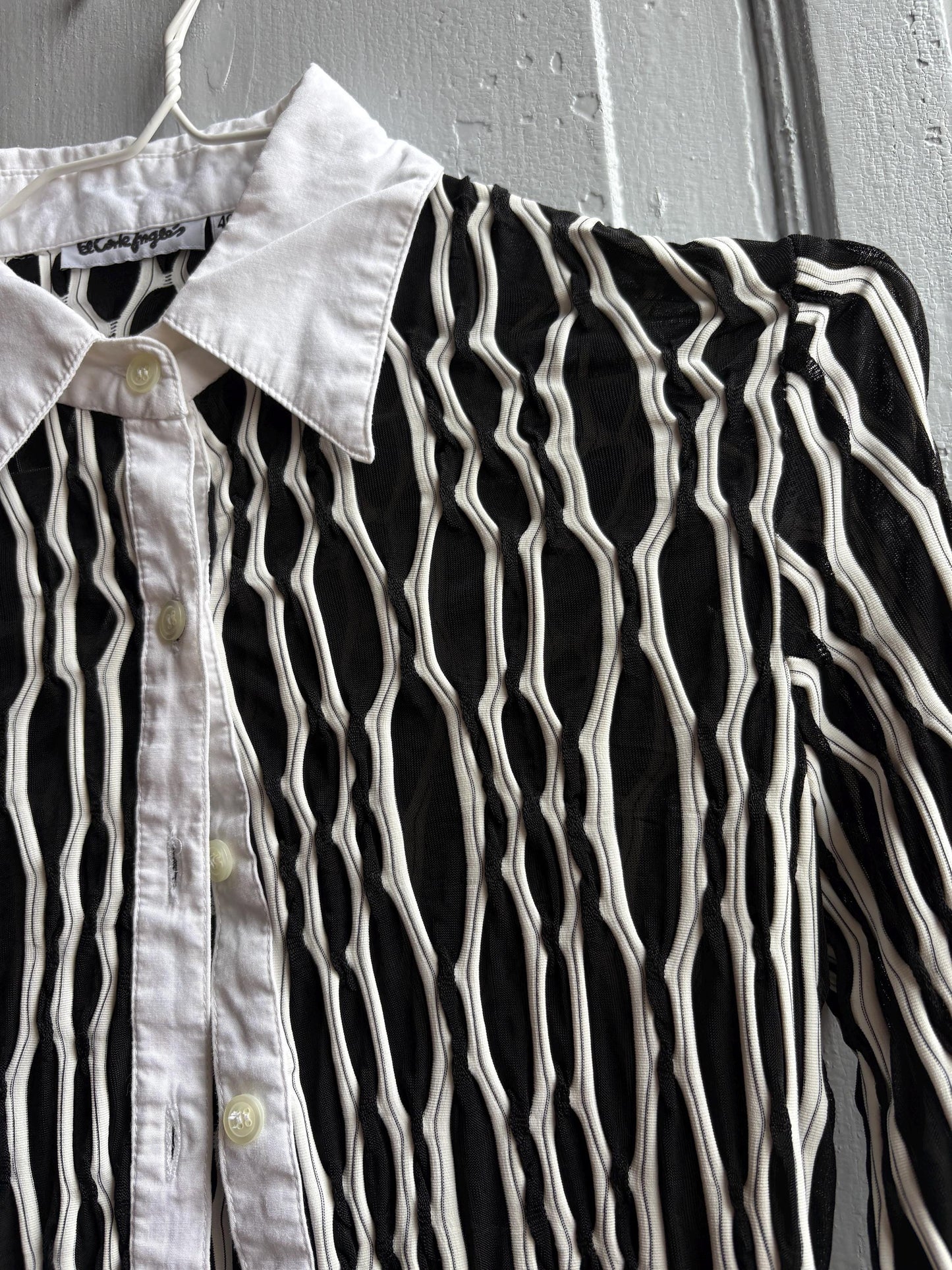 Vintage Black and White Y2K Button-Up Blouse — detail
