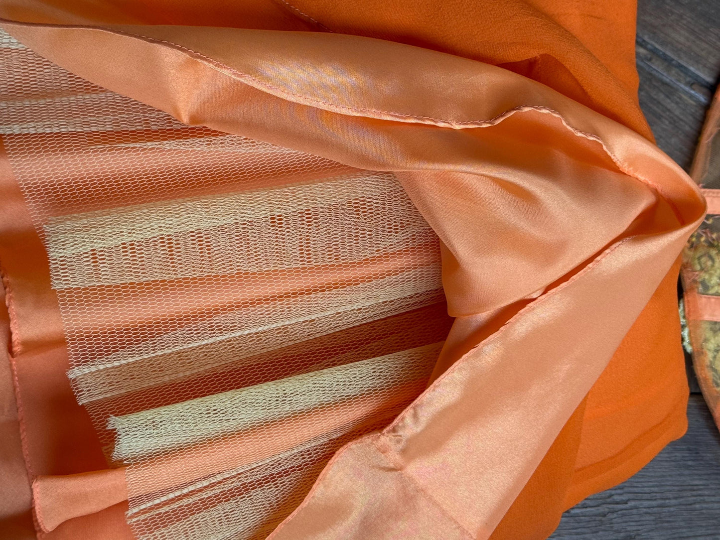 Italian Silk Vintage Evening Wear Set — additional view 9