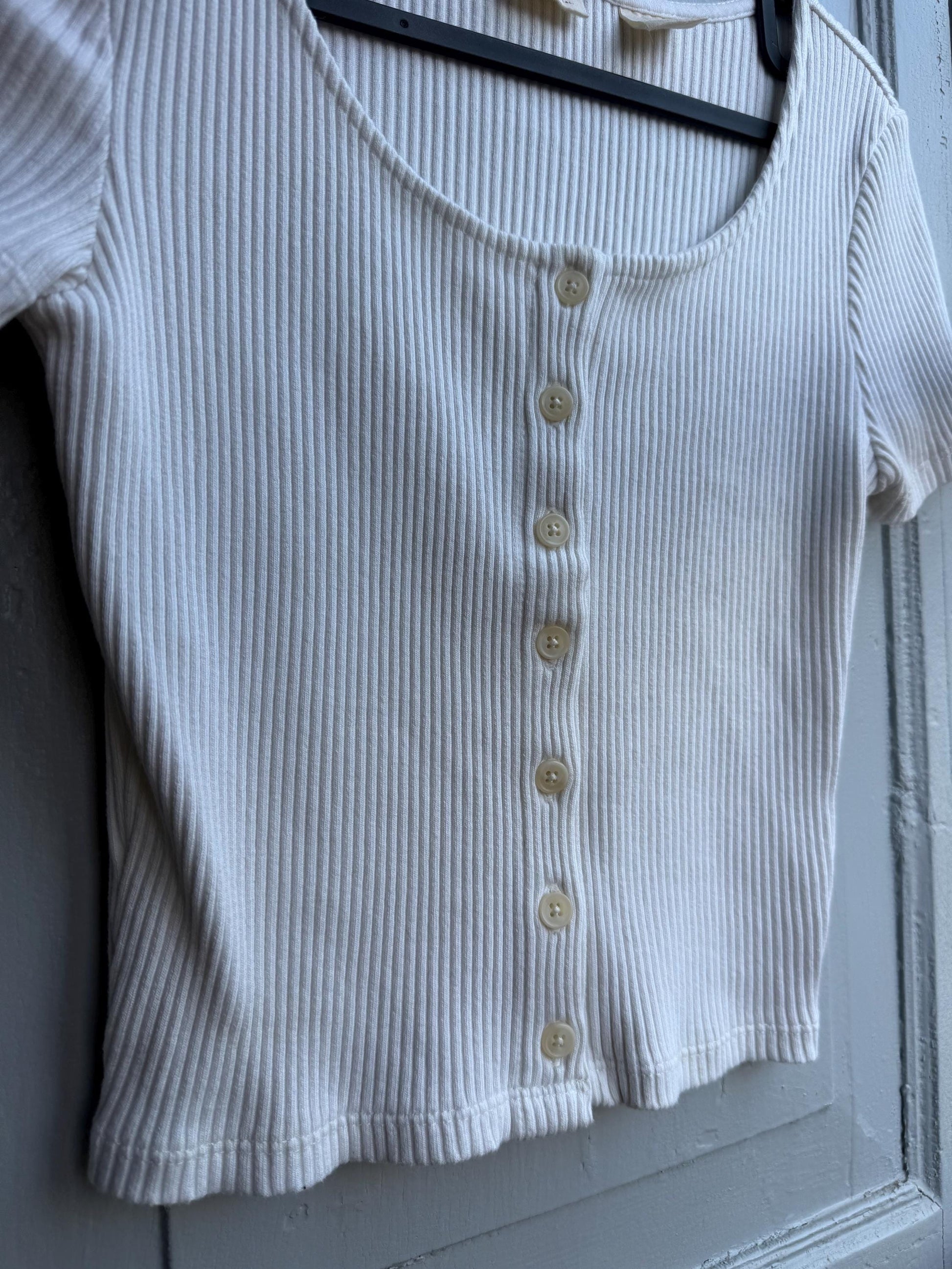 White Cotton Crop Top for Summer Festivals — back view