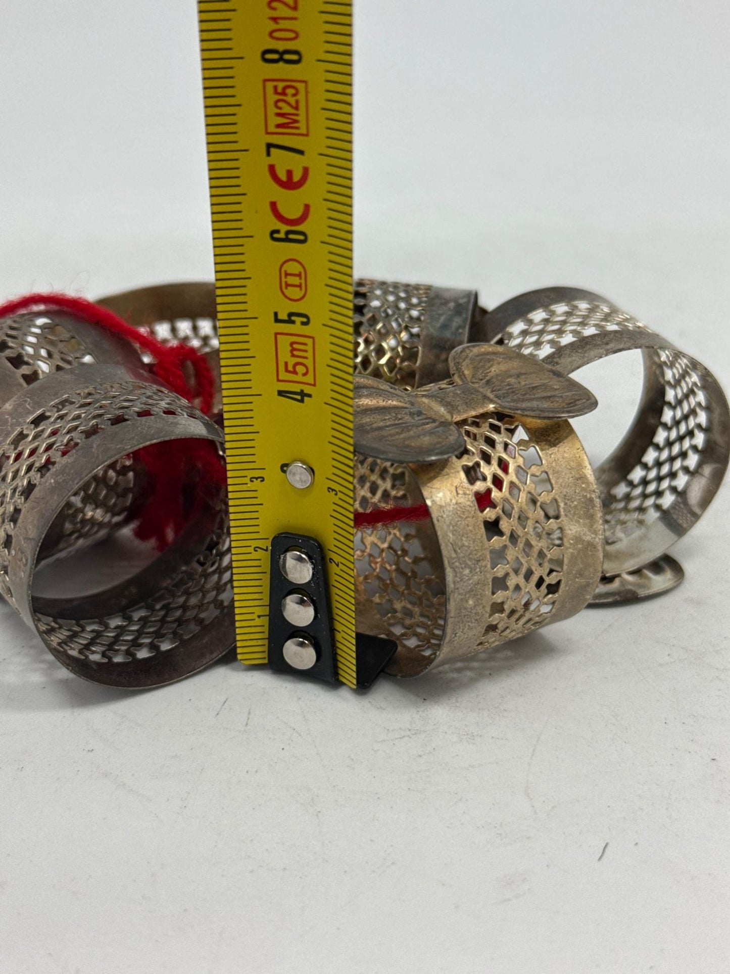 Elegant Vintage Silver Bow Napkin Rings Set — additional view 6