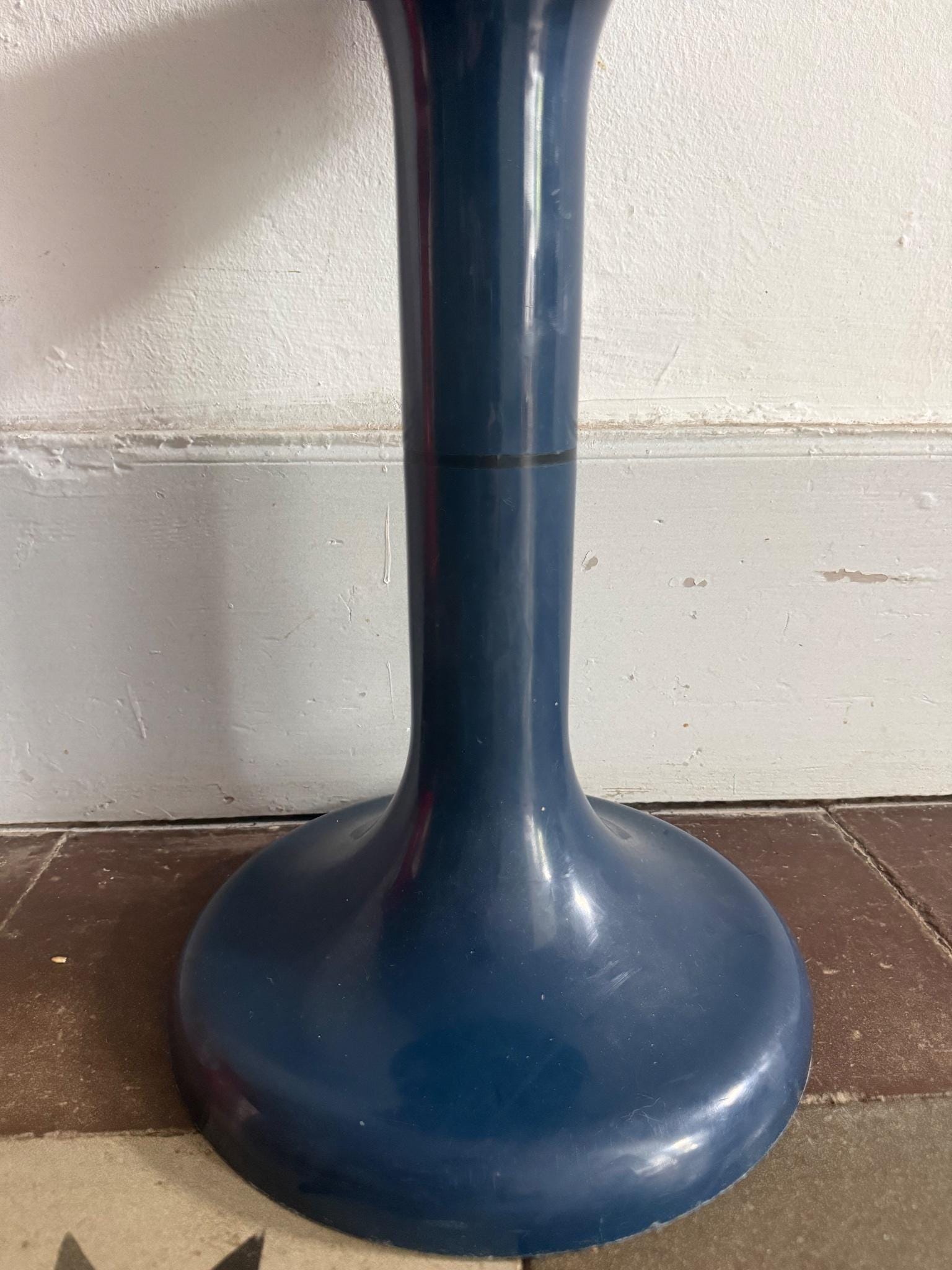 Vintage Blue Round Stool, Light Plastic — fabric close-up
