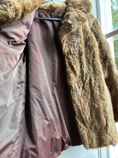 Chic 60s Vintage Genuine Fur Coat — additional view 9