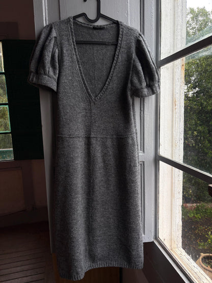 Luxe grey knitted wool dress with v neck, Soft midi winter dress, Secondhand sustainable woman fashion