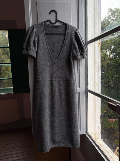 Luxe grey knitted wool dress with v neck, Soft midi winter dress, Secondhand sustainable woman fashion