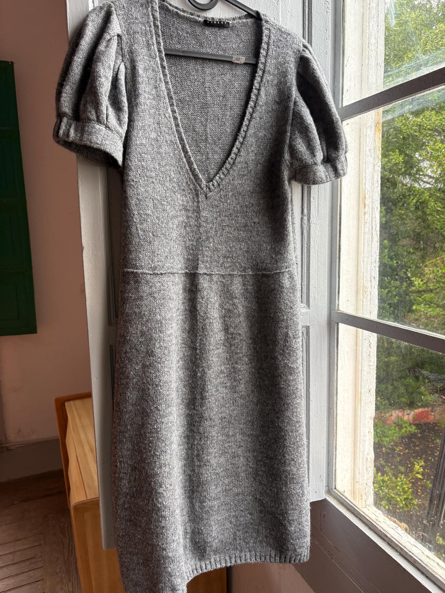 Luxe grey knitted wool dress with v neck, Soft midi winter dress, Secondhand sustainable woman fashion