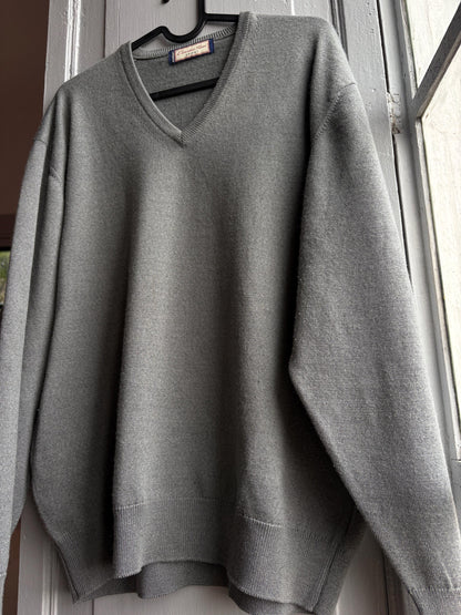 Vintage Grey V-Neck Wool Blend Sweater — additional view 14
