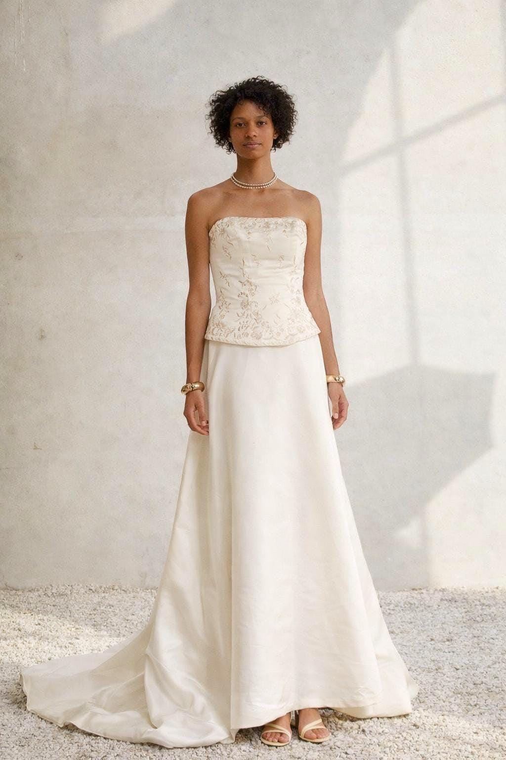 Pronovias White Floral Embroidered Wedding Gown