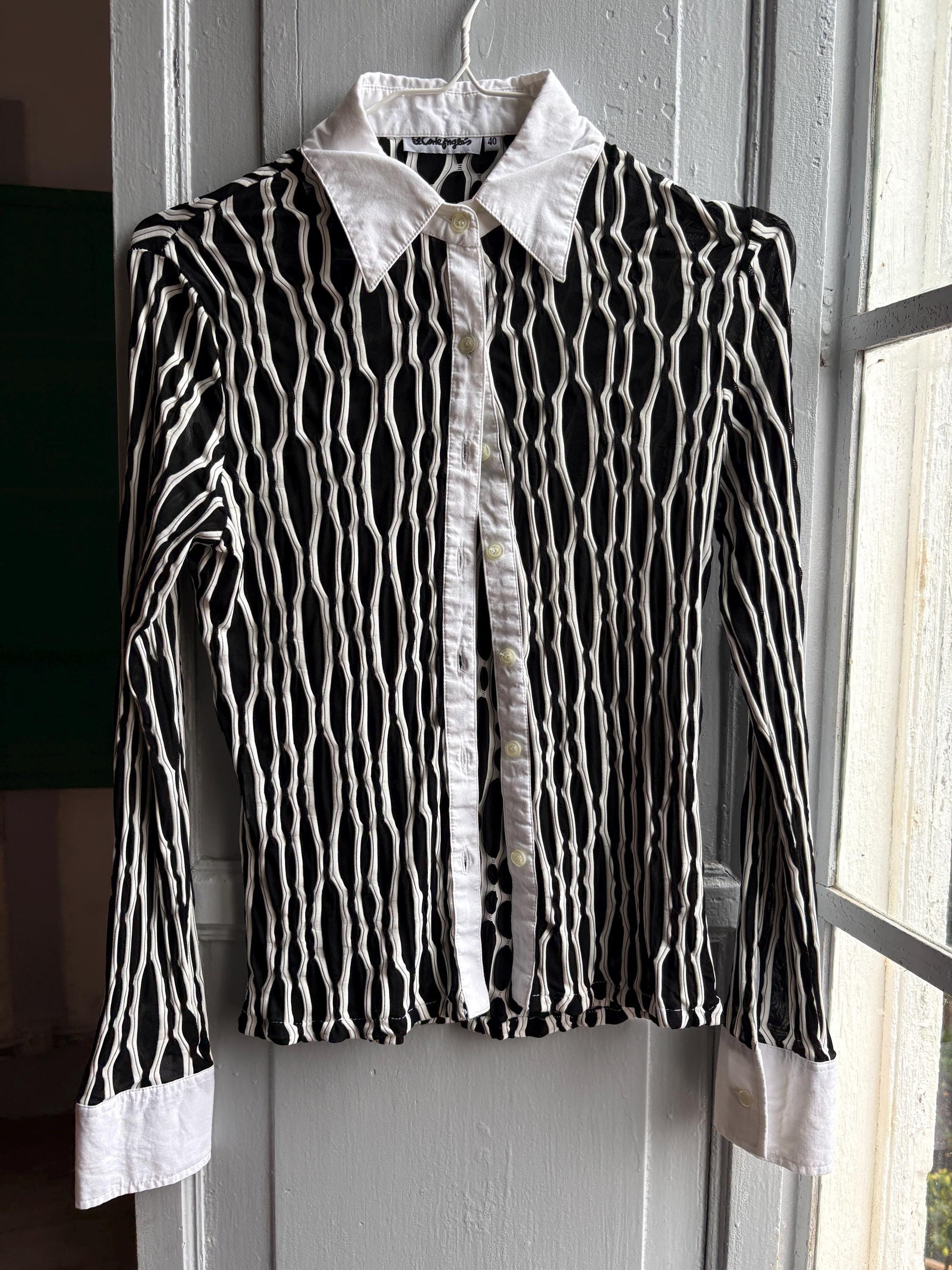 Vintage Black and White Y2K Button-Up Blouse — fabric close-up