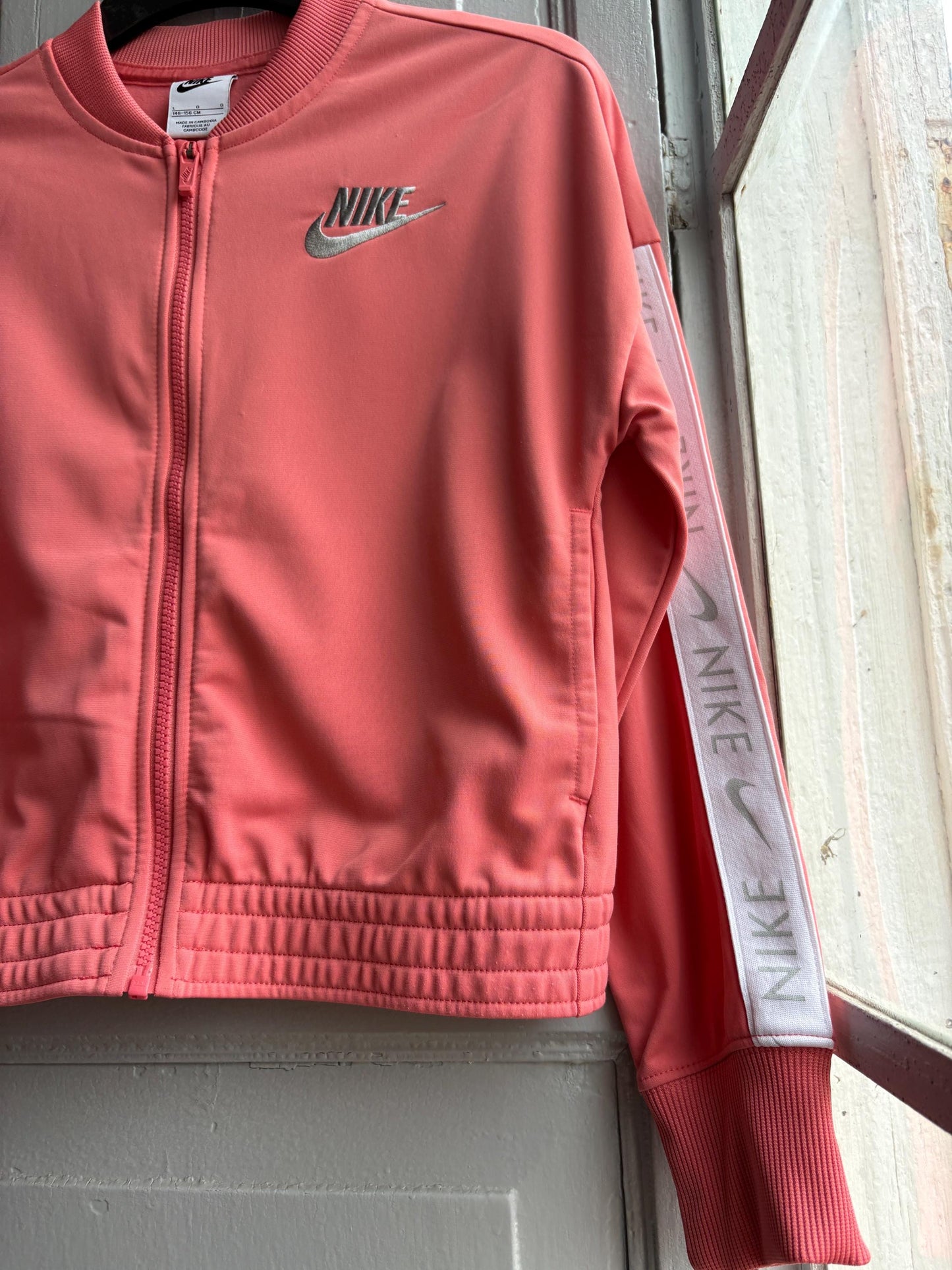 Nike Kids sports Jacket Pink Zip Up, Sportswear Girls Track Jacket, Y2K Athletic Streetwear, Size 146 - 156