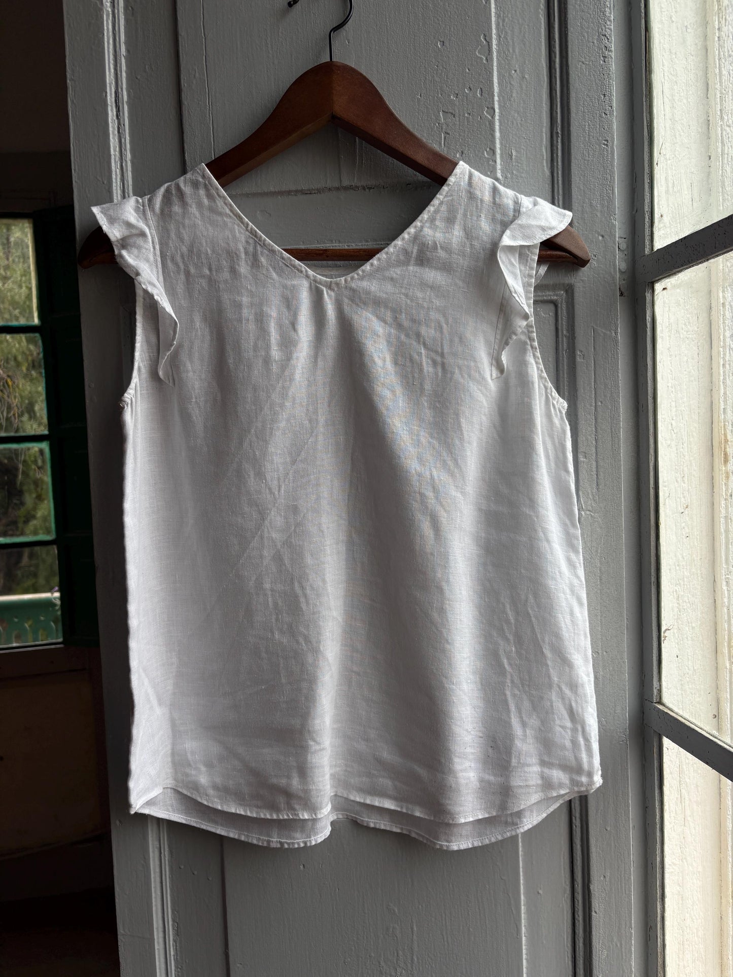 Vintage White Linen Camisole For Girls — fabric close-up