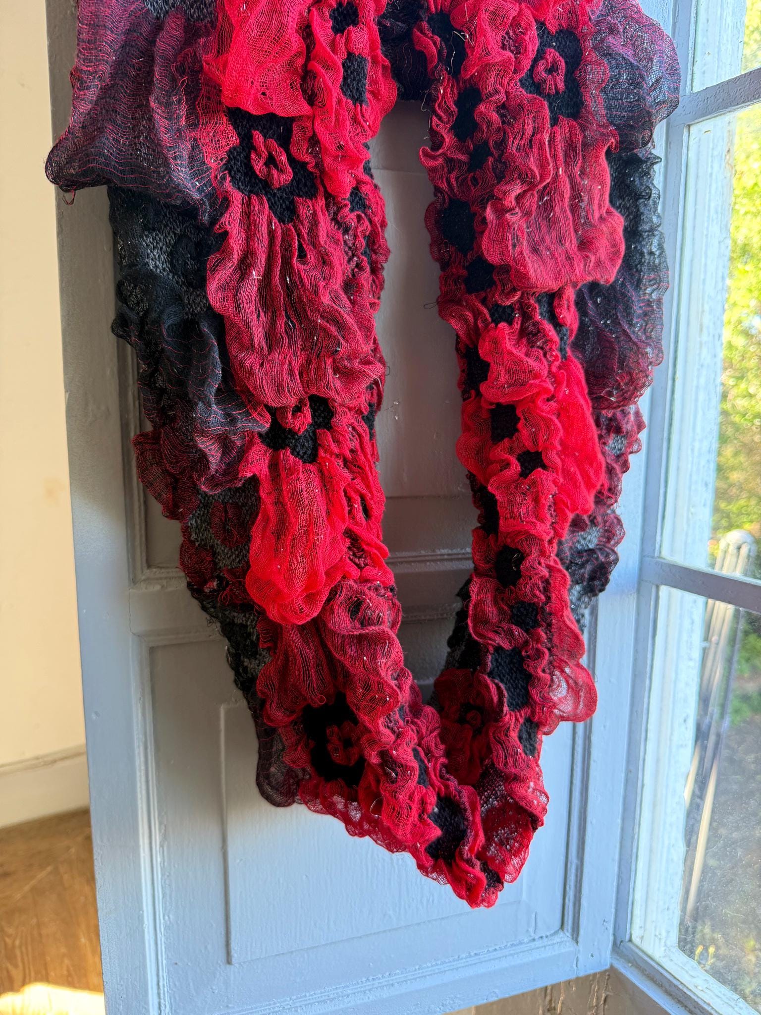 Vintage Ruffle Loop Scarf in Red Black — additional view 7
