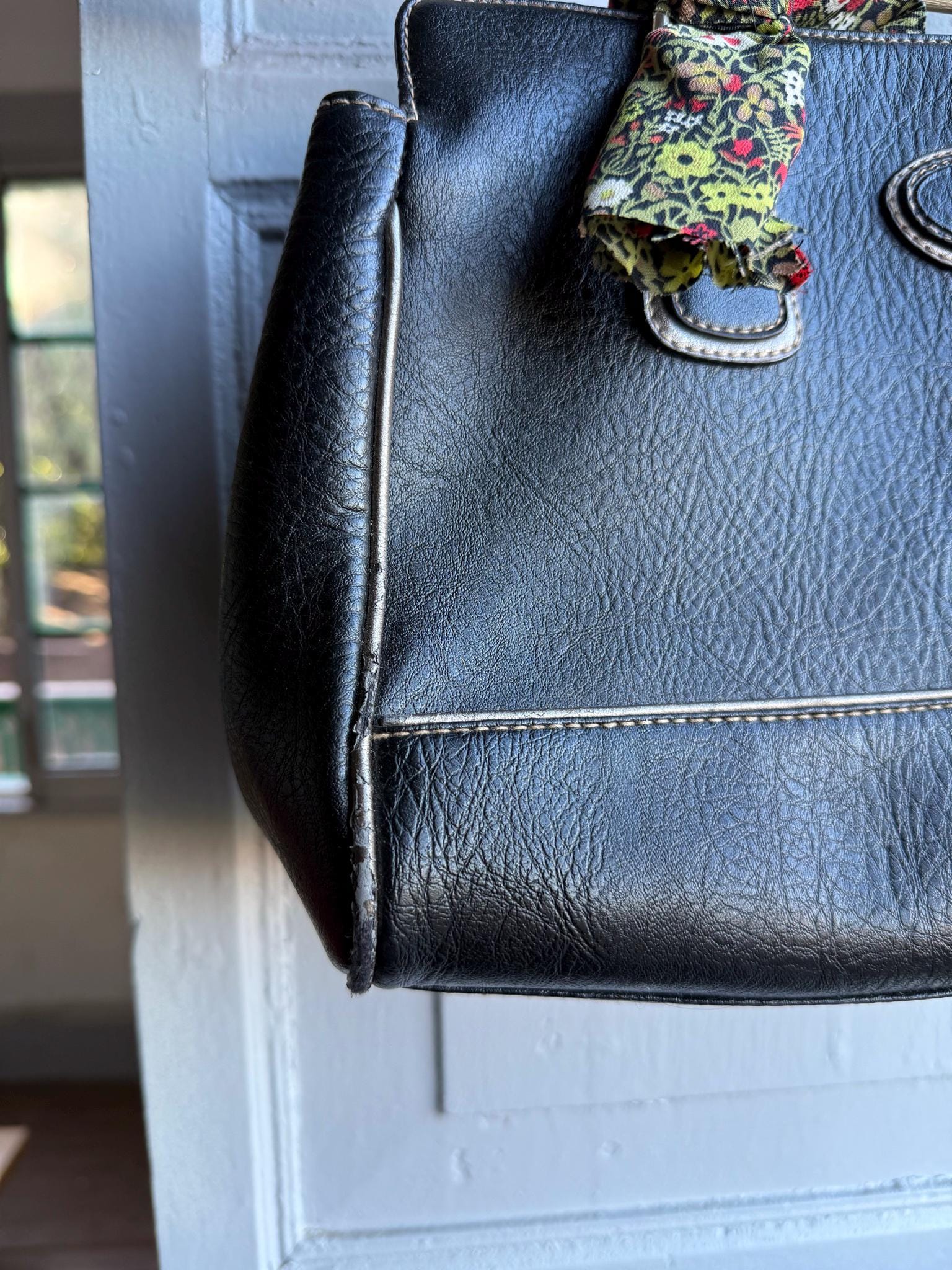Vintage Torrens Handbag, Floral Strap Purse, Boho Chic Everyday Shoulder Bag